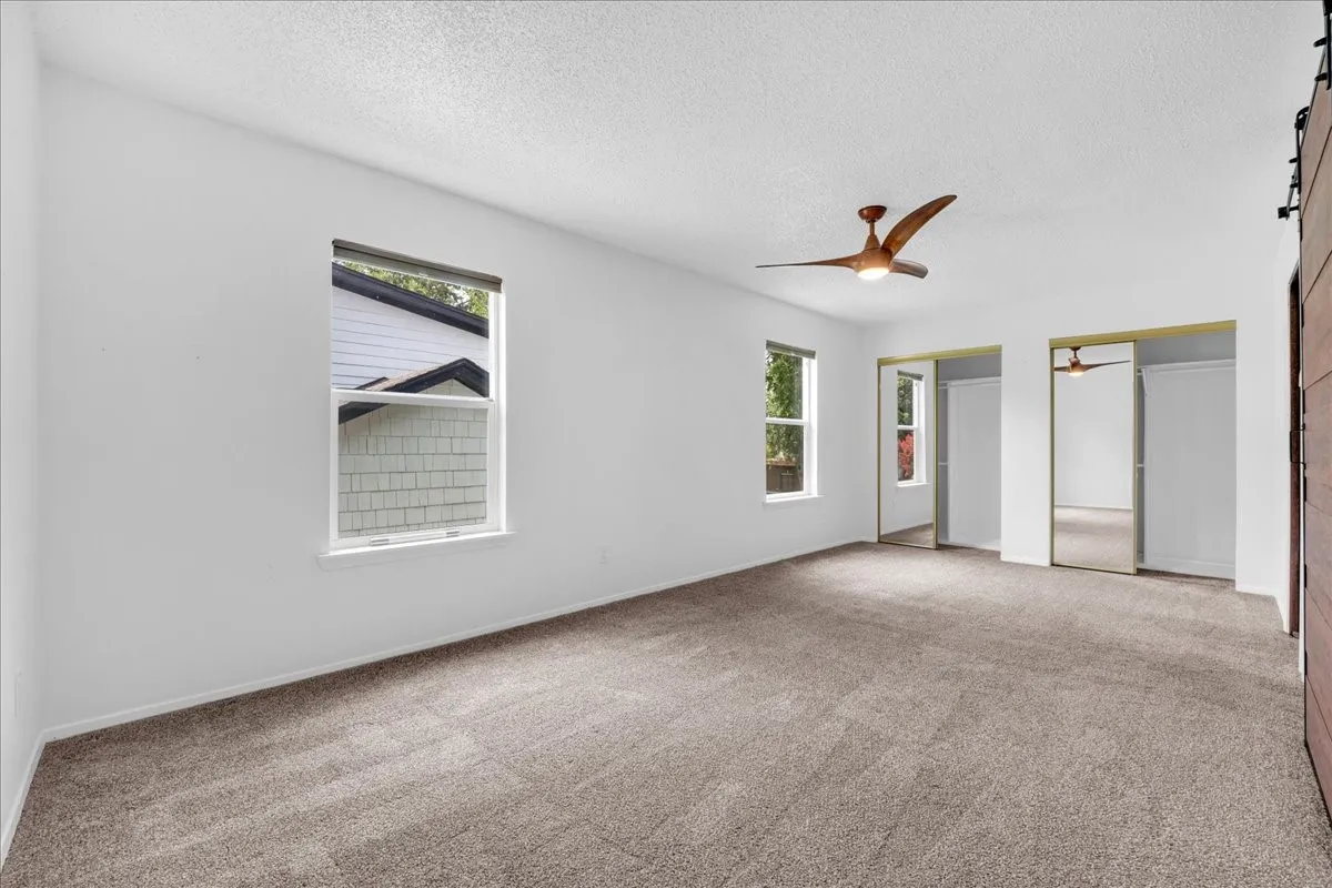 Single Family Residence For Sale in Dallas County , 1401 Greentree Lane, Garland, Texas 75042, 3 Bedroom, 2 Bathroom, 2 Garage spaces, 1,584 Sqft, built in 1965, mls#21275626, Real Estate Agent in Garland, Homes For Sale in Dallas county, Homes For Sale in Garland, Realtor in Garland Texas, Real Estate Brokerage Independent Realty Texas, Luminita Cordes Realtor