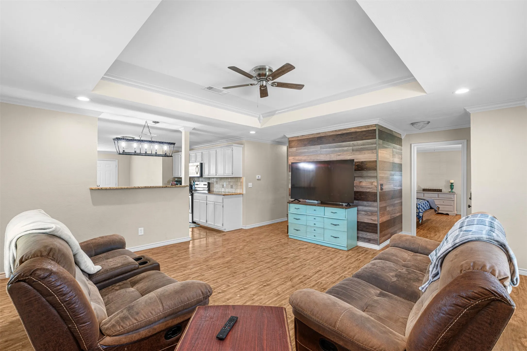 Single Family Residence For Sale in Navarro County , 3727 SW County Road 1160, Corsicana, Texas 75110, 4 Bedroom, 2 Bathroom, Garage spaces, 1,638 Sqft, built in 2017, Price $289,600, mls#21283593, Real Estate Agent in Corsicana, Homes For Sale in Navarro county, Homes For Sale in Corsicana, Realtor in Corsicana Texas, Real Estate Brokerage Independent Realty Texas, Luminita Cordes Realtor