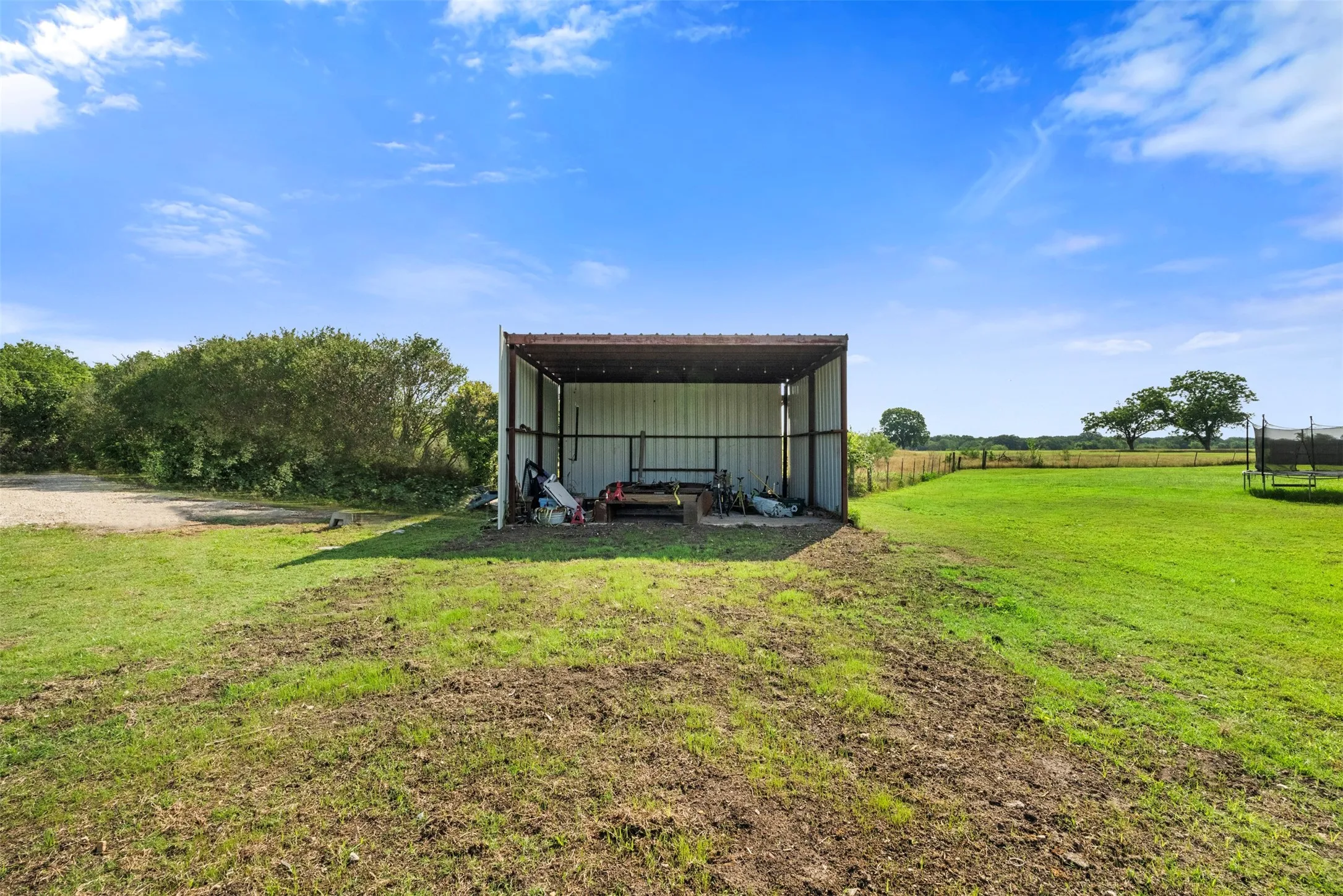 Single Family Residence For Sale in Navarro County , 3727 SW County Road 1160, Corsicana, Texas 75110, 4 Bedroom, 2 Bathroom, Garage spaces, 1,638 Sqft, built in 2017, Price $289,600, mls#21283593, Real Estate Agent in Corsicana, Homes For Sale in Navarro county, Homes For Sale in Corsicana, Realtor in Corsicana Texas, Real Estate Brokerage Independent Realty Texas, Luminita Cordes Realtor