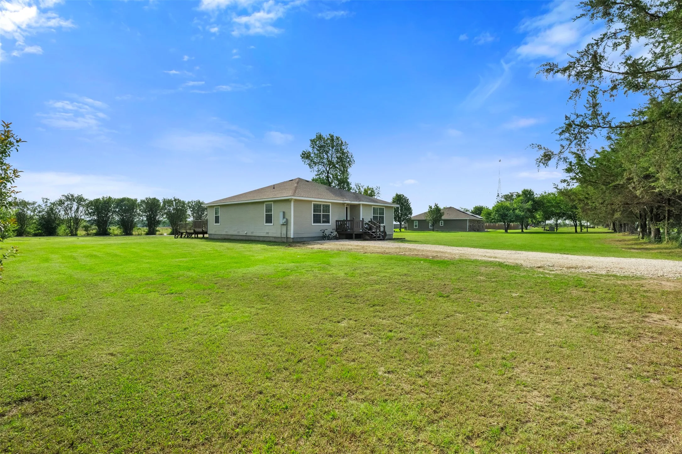 Single Family Residence For Sale in Navarro County , 3727 SW County Road 1160, Corsicana, Texas 75110, 4 Bedroom, 2 Bathroom, Garage spaces, 1,638 Sqft, built in 2017, Price $289,600, mls#21283593, Real Estate Agent in Corsicana, Homes For Sale in Navarro county, Homes For Sale in Corsicana, Realtor in Corsicana Texas, Real Estate Brokerage Independent Realty Texas, Luminita Cordes Realtor
