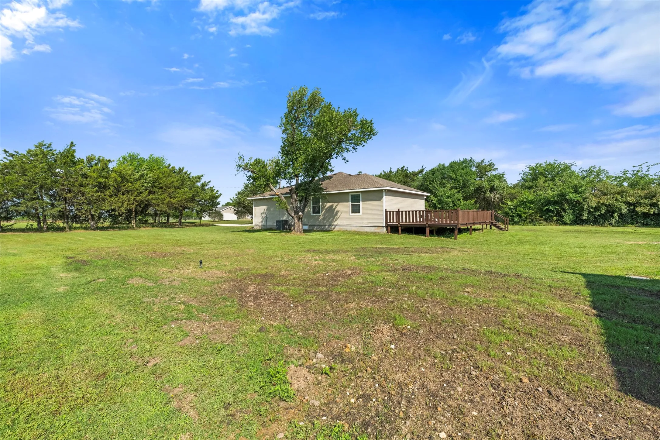 Single Family Residence For Sale in Navarro County , 3727 SW County Road 1160, Corsicana, Texas 75110, 4 Bedroom, 2 Bathroom, Garage spaces, 1,638 Sqft, built in 2017, Price $289,600, mls#21283593, Real Estate Agent in Corsicana, Homes For Sale in Navarro county, Homes For Sale in Corsicana, Realtor in Corsicana Texas, Real Estate Brokerage Independent Realty Texas, Luminita Cordes Realtor