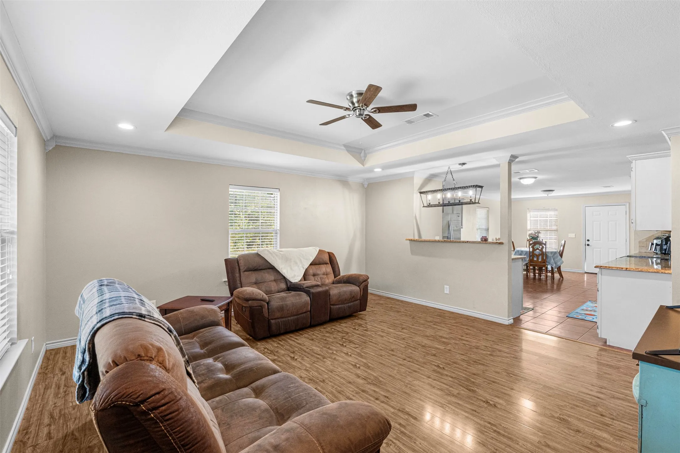 Single Family Residence For Sale in Navarro County , 3727 SW County Road 1160, Corsicana, Texas 75110, 4 Bedroom, 2 Bathroom, Garage spaces, 1,638 Sqft, built in 2017, Price $289,600, mls#21283593, Real Estate Agent in Corsicana, Homes For Sale in Navarro county, Homes For Sale in Corsicana, Realtor in Corsicana Texas, Real Estate Brokerage Independent Realty Texas, Luminita Cordes Realtor