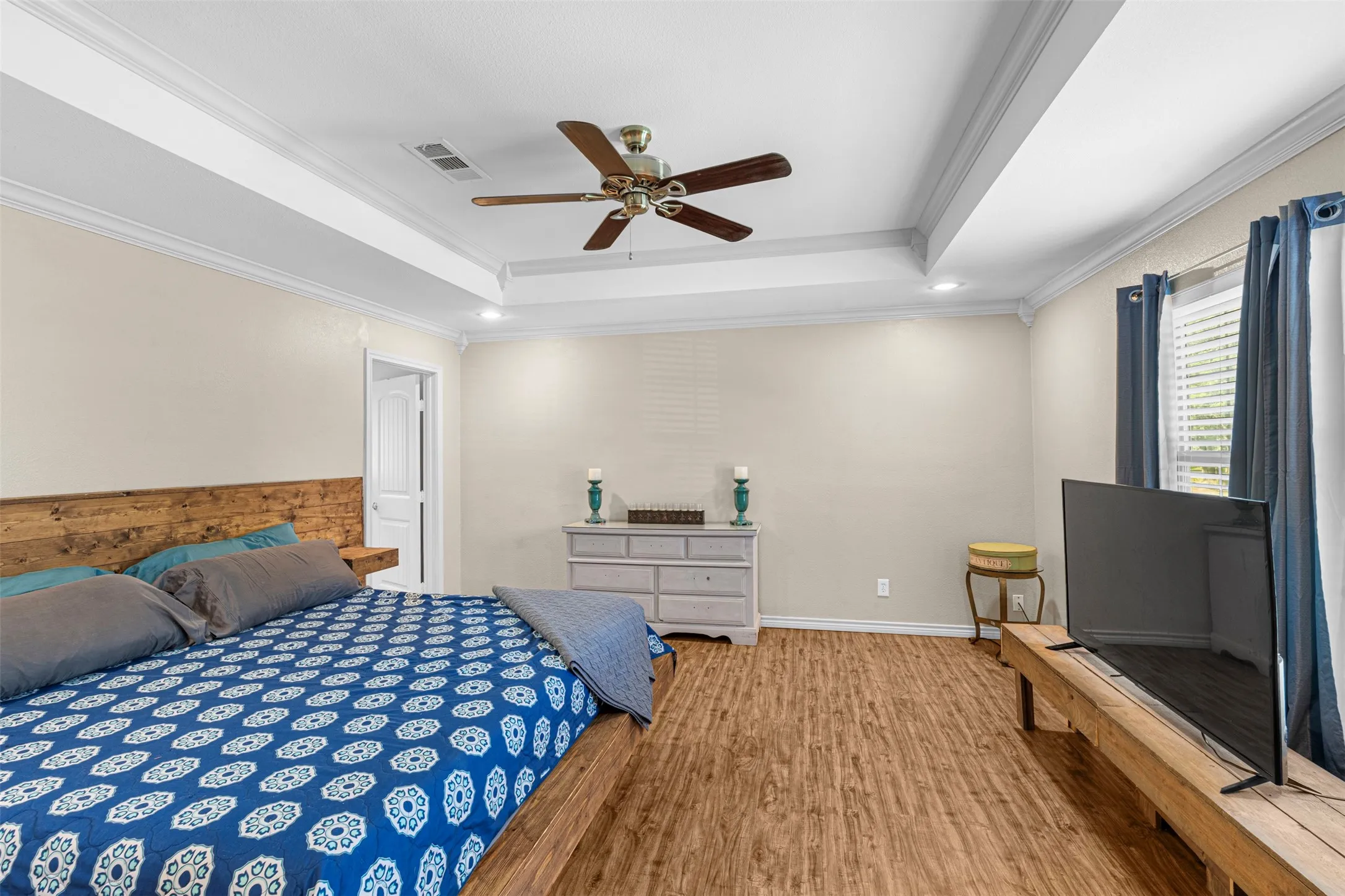 Single Family Residence For Sale in Navarro County , 3727 SW County Road 1160, Corsicana, Texas 75110, 4 Bedroom, 2 Bathroom, Garage spaces, 1,638 Sqft, built in 2017, Price $289,600, mls#21283593, Real Estate Agent in Corsicana, Homes For Sale in Navarro county, Homes For Sale in Corsicana, Realtor in Corsicana Texas, Real Estate Brokerage Independent Realty Texas, Luminita Cordes Realtor