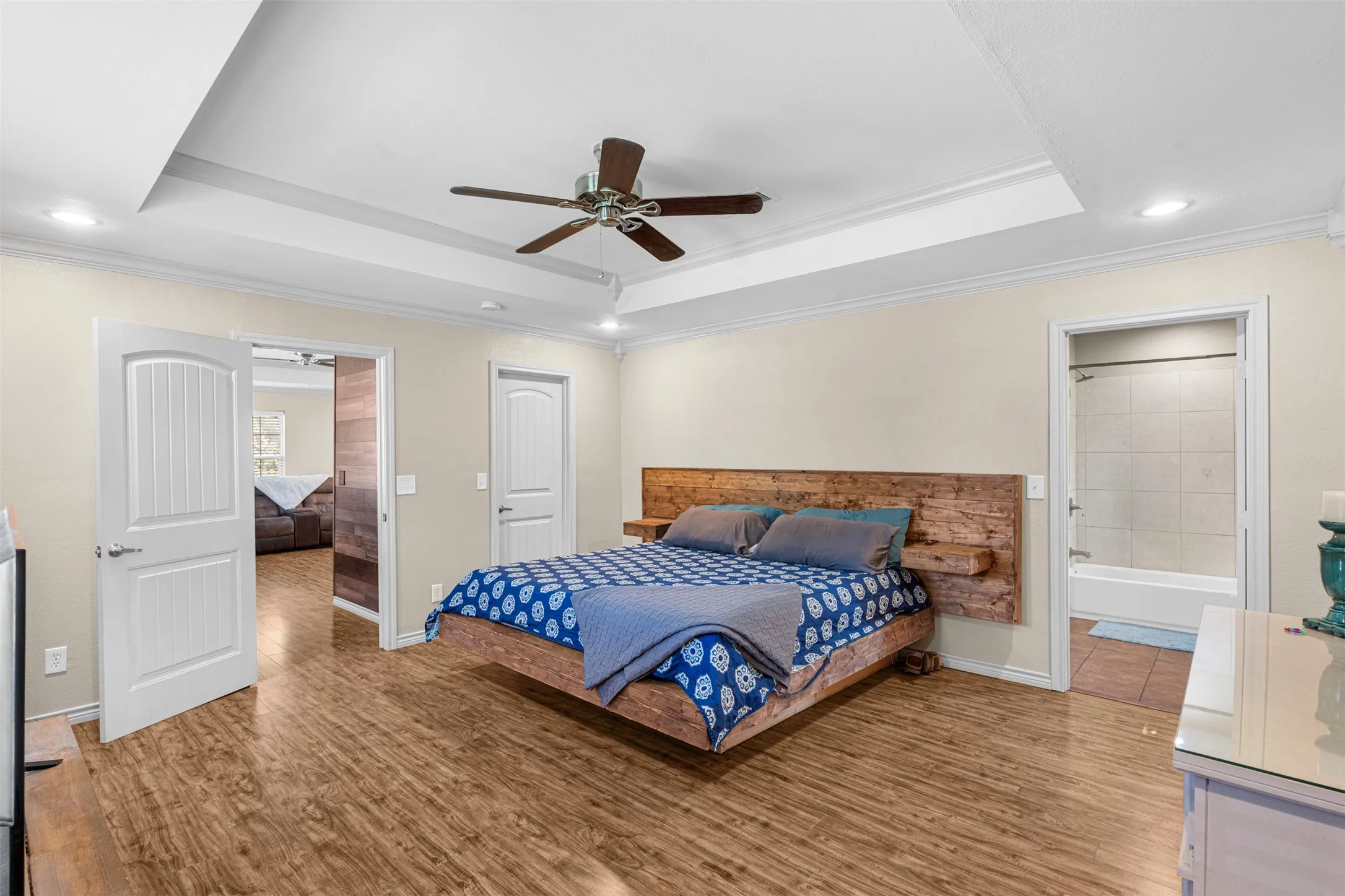 Single Family Residence For Sale in Navarro County , 3727 SW County Road 1160, Corsicana, Texas 75110, 4 Bedroom, 2 Bathroom, Garage spaces, 1,638 Sqft, built in 2017, Price $289,600, mls#21283593, Real Estate Agent in Corsicana, Homes For Sale in Navarro county, Homes For Sale in Corsicana, Realtor in Corsicana Texas, Real Estate Brokerage Independent Realty Texas, Luminita Cordes Realtor