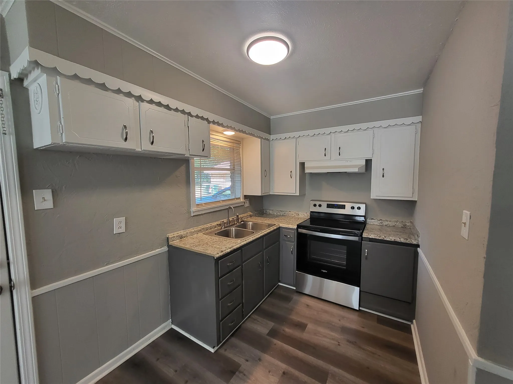 Duplex For Sale in Grayson County , 1503 E Wells Avenue, Sherman, Texas 75090, 5 Bedrooms, 2 Bathrooms, 1 Garage spaces, 0 Sqft, built in 1956, Price $229,900, mls#21284490, Real Estate Agent in Sherman, Homes For Sale in Grayson county, Homes For Sale in Sherman, Realtor in Sherman Texas, Real Estate Brokerage Independent Realty Texas, Luminita Cordes Realtor