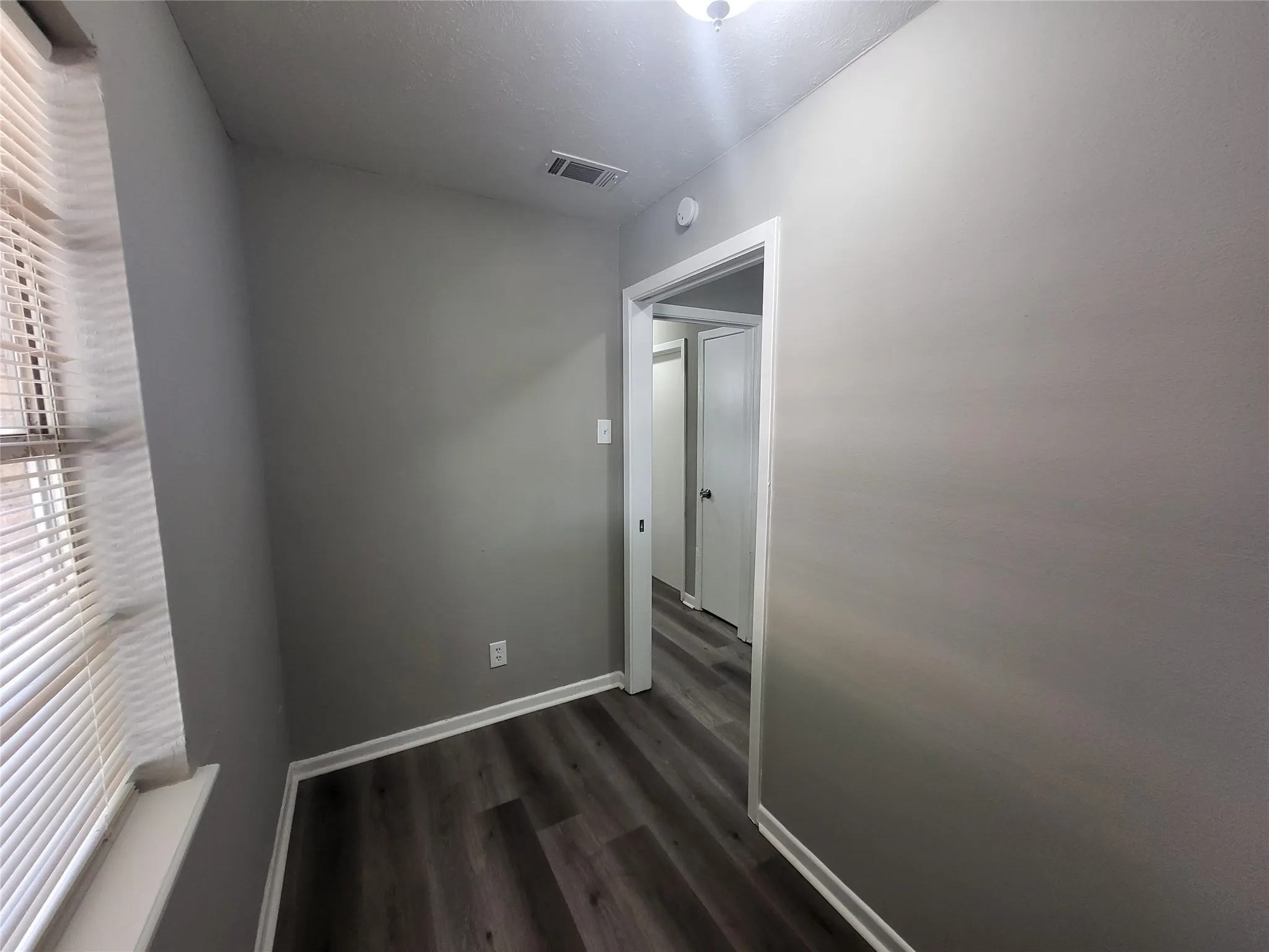 Duplex For Sale in Grayson County , 1503 E Wells Avenue, Sherman, Texas 75090, 5 Bedrooms, 2 Bathrooms, 1 Garage spaces, 0 Sqft, built in 1956, Price $229,900, mls#21284490, Real Estate Agent in Sherman, Homes For Sale in Grayson county, Homes For Sale in Sherman, Realtor in Sherman Texas, Real Estate Brokerage Independent Realty Texas, Luminita Cordes Realtor