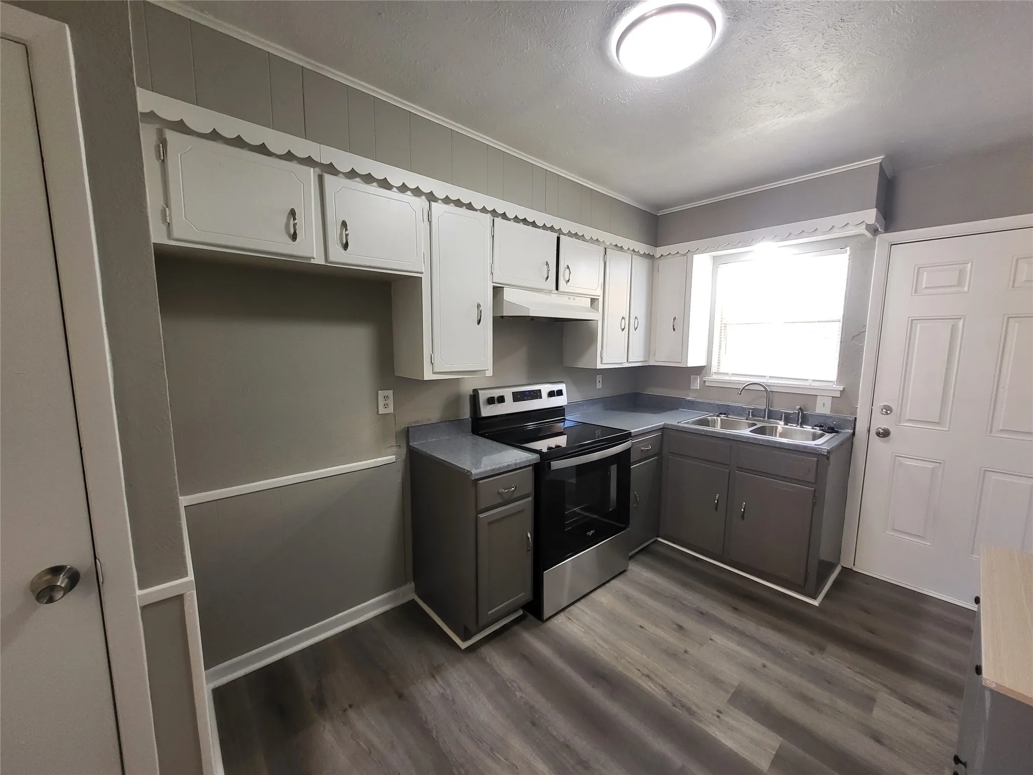 Duplex For Sale in Grayson County , 1503 E Wells Avenue, Sherman, Texas 75090, 5 Bedrooms, 2 Bathrooms, 1 Garage spaces, 0 Sqft, built in 1956, Price $229,900, mls#21284490, Real Estate Agent in Sherman, Homes For Sale in Grayson county, Homes For Sale in Sherman, Realtor in Sherman Texas, Real Estate Brokerage Independent Realty Texas, Luminita Cordes Realtor