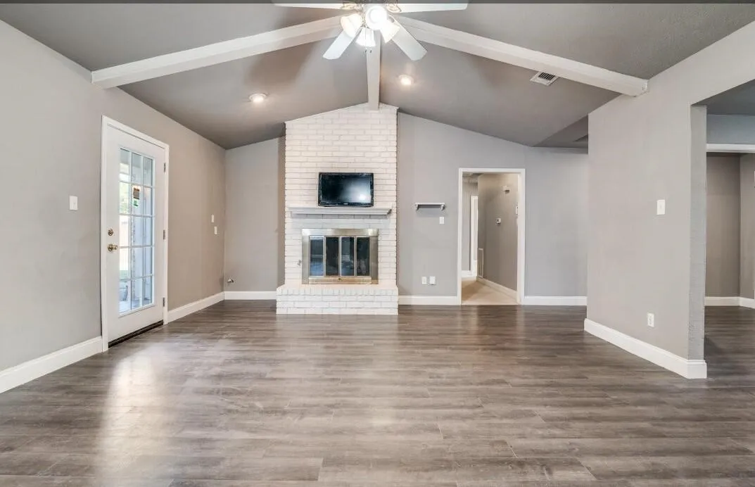 Single Family Residence For Sale in Collin County , 310 High Brook Drive, Richardson, Texas 75080, 3 Bedroom, 3 Bathroom, 2 Garage spaces, 2,036 Sqft, built in 1970, mls#21284499, Real Estate Agent in Richardson, Homes For Sale in Collin county, Homes For Sale in Richardson, Realtor in Richardson Texas, Real Estate Brokerage Independent Realty Texas, Luminita Cordes Realtor