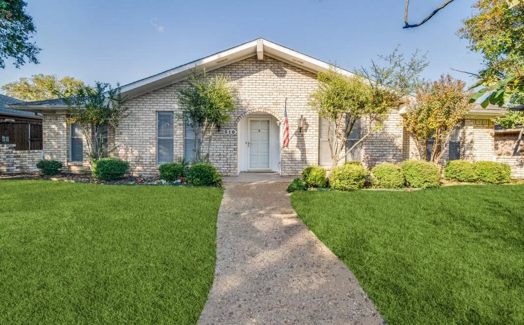 Single Family Residence For Sale in Collin County , 310 High Brook Drive, Richardson, Texas 75080, 3 Bedroom, 3 Bathroom, 2 Garage spaces, 2,036 Sqft, built in 1970, mls#21284499, Real Estate Agent in Richardson, Homes For Sale in Collin county, Homes For Sale in Richardson, Realtor in Richardson Texas, Real Estate Brokerage Independent Realty Texas, Luminita Cordes Realtor