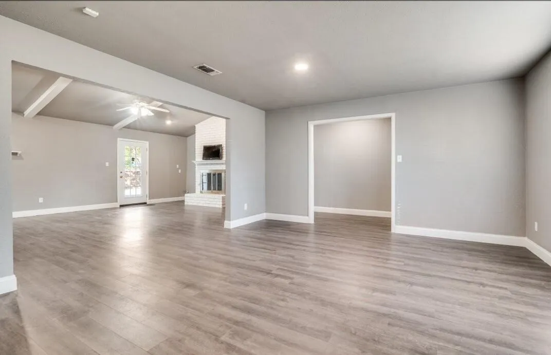 Single Family Residence For Sale in Collin County , 310 High Brook Drive, Richardson, Texas 75080, 3 Bedroom, 3 Bathroom, 2 Garage spaces, 2,036 Sqft, built in 1970, mls#21284499, Real Estate Agent in Richardson, Homes For Sale in Collin county, Homes For Sale in Richardson, Realtor in Richardson Texas, Real Estate Brokerage Independent Realty Texas, Luminita Cordes Realtor