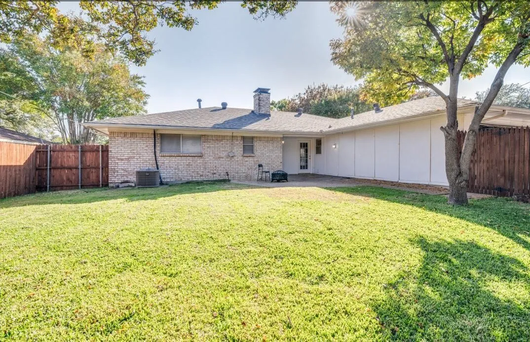 Single Family Residence For Sale in Collin County , 310 High Brook Drive, Richardson, Texas 75080, 3 Bedroom, 3 Bathroom, 2 Garage spaces, 2,036 Sqft, built in 1970, mls#21284499, Real Estate Agent in Richardson, Homes For Sale in Collin county, Homes For Sale in Richardson, Realtor in Richardson Texas, Real Estate Brokerage Independent Realty Texas, Luminita Cordes Realtor