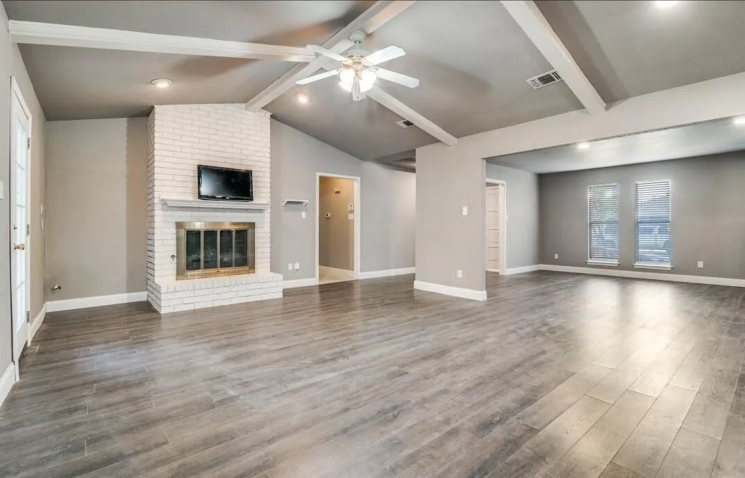 Single Family Residence For Sale in Collin County , 310 High Brook Drive, Richardson, Texas 75080, 3 Bedroom, 3 Bathroom, 2 Garage spaces, 2,036 Sqft, built in 1970, mls#21284499, Real Estate Agent in Richardson, Homes For Sale in Collin county, Homes For Sale in Richardson, Realtor in Richardson Texas, Real Estate Brokerage Independent Realty Texas, Luminita Cordes Realtor