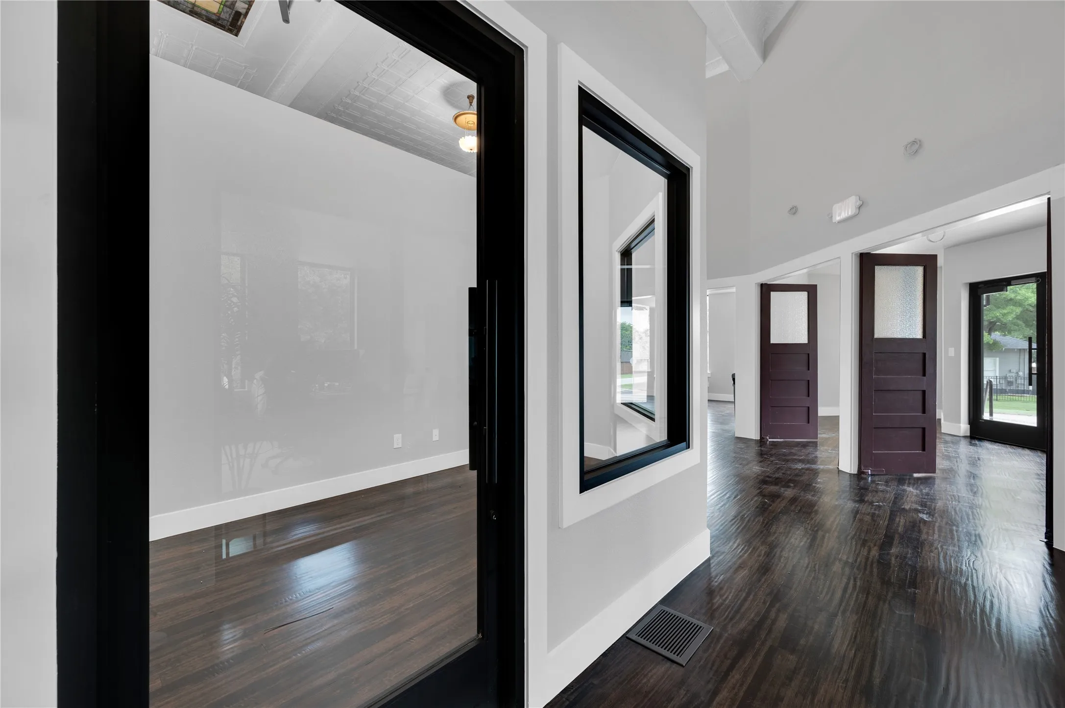 Office For Rent in Ellis County , 501 W Avenue F 109, Midlothian, Texas 76065, 0, 0, Garage spaces, 0 Sqft, built in 1921, Price $1,250, mls#21283300, Real Estate Agent in Midlothian, Homes For Rent in Ellis county, Homes For Rent in Midlothian, Realtor in Midlothian Texas, Real Estate Brokerage Independent Realty Texas, Luminita Cordes Realtor