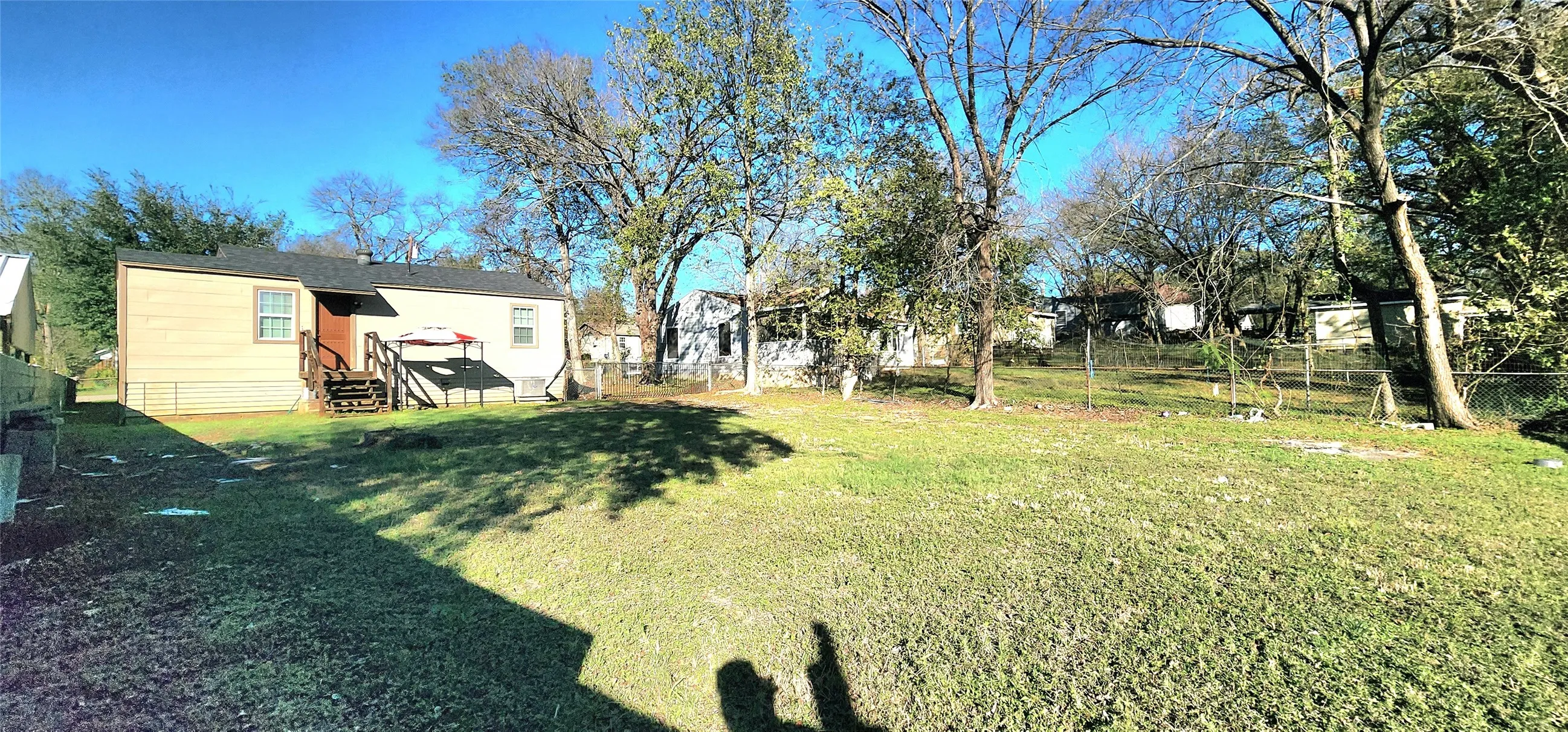 Single Family Residence For Sale in Dallas County , 8525 Oak Haven Lane, Dallas, Texas 75217, 2 Bedroom, 1 Bathroom, Garage spaces, 736 Sqft, built in 1952, mls#21284506, Real Estate Agent in Dallas, Homes For Sale in Dallas county, Homes For Sale in Dallas, Realtor in Dallas Texas, Real Estate Brokerage Independent Realty Texas, Luminita Cordes Realtor