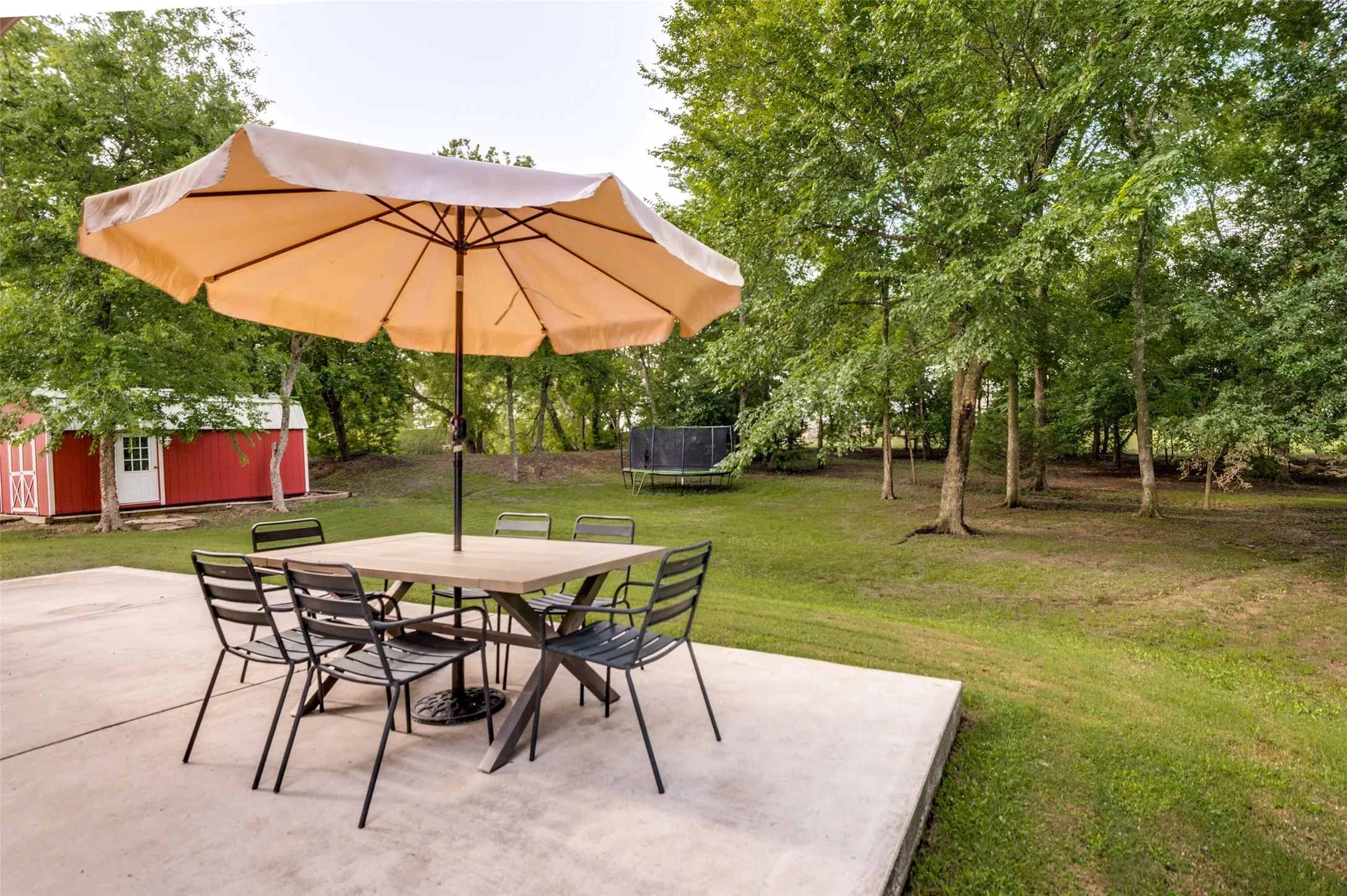 Single Family Residence For Sale in Collin County , 107 Meadow View Drive, Mc Kinney, Texas 75071, 4 Bedroom, 3 Bathroom, 3 Garage spaces, 3,441 Sqft, built in 2013, mls#21284510, Real Estate Agent in Mc Kinney, Homes For Sale in Collin county, Homes For Sale in Mc Kinney, Realtor in Mc Kinney Texas, Real Estate Brokerage Independent Realty Texas, Luminita Cordes Realtor