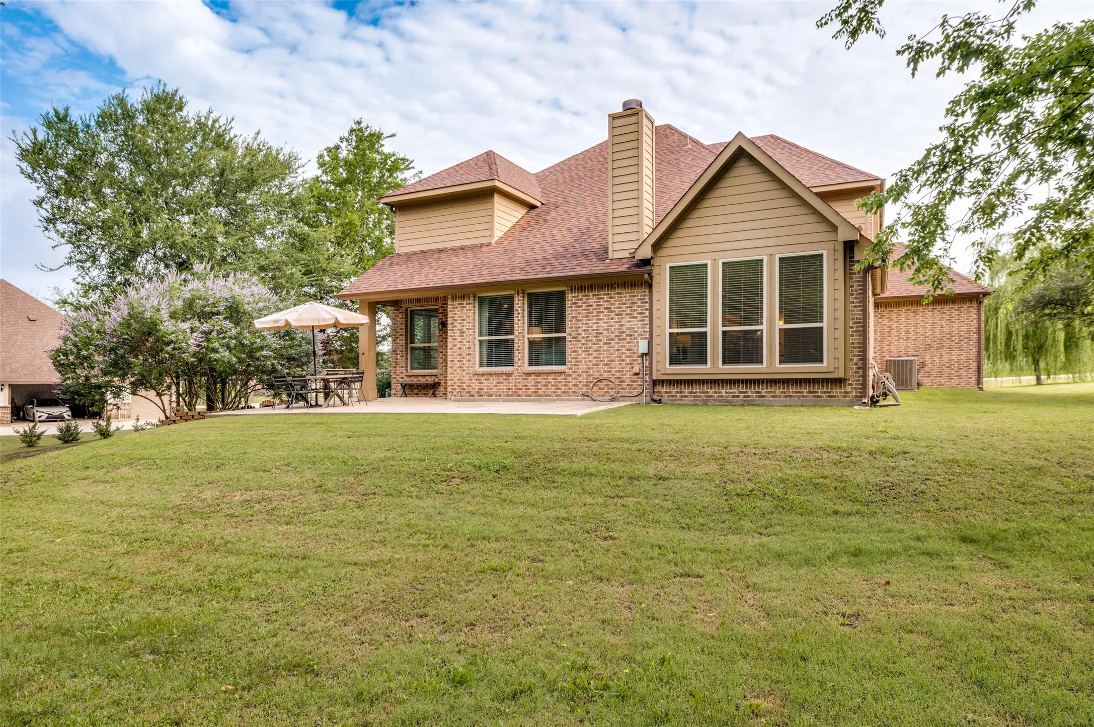 Single Family Residence For Sale in Collin County , 107 Meadow View Drive, Mc Kinney, Texas 75071, 4 Bedroom, 3 Bathroom, 3 Garage spaces, 3,441 Sqft, built in 2013, mls#21284510, Real Estate Agent in Mc Kinney, Homes For Sale in Collin county, Homes For Sale in Mc Kinney, Realtor in Mc Kinney Texas, Real Estate Brokerage Independent Realty Texas, Luminita Cordes Realtor