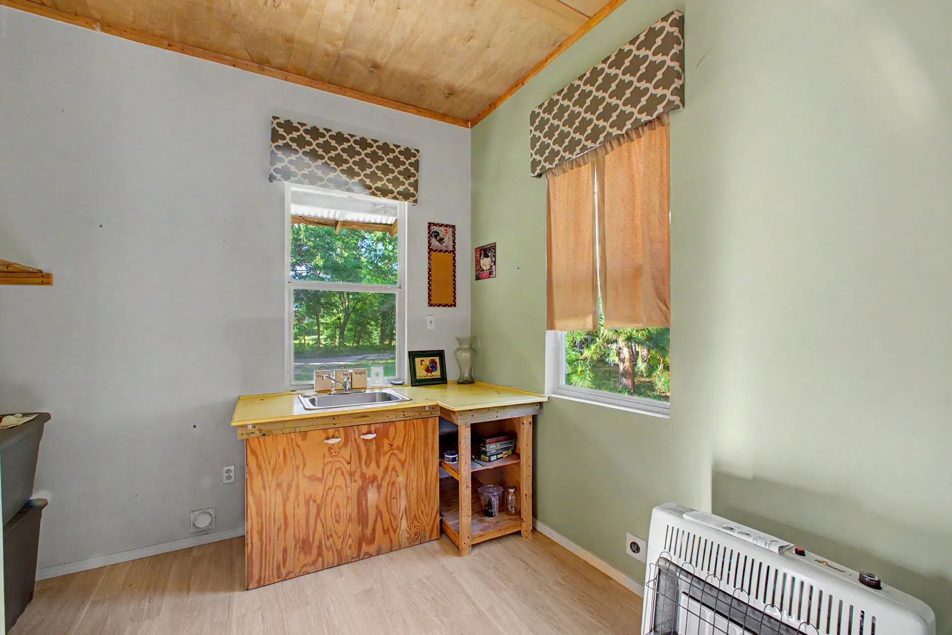 Single Family Residence For Sale in Anderson County , 2874 An County Road 335, Palestine, Texas 75803, 3 Bedroom, 2 Bathroom, Garage spaces, 1,710 Sqft, built in 2021, mls#21284447, Real Estate Agent in Palestine, Homes For Sale in Anderson county, Homes For Sale in Palestine, Realtor in Palestine Texas, Real Estate Brokerage Independent Realty Texas, Luminita Cordes Realtor