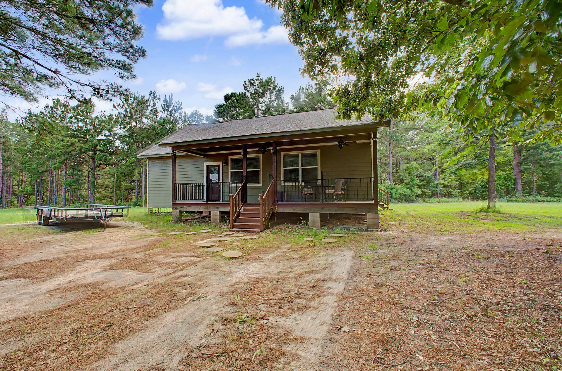 Single Family Residence For Sale in Anderson County , 2874 An County Road 335, Palestine, Texas 75803, 3 Bedroom, 2 Bathroom, Garage spaces, 1,710 Sqft, built in 2021, mls#21284447, Real Estate Agent in Palestine, Homes For Sale in Anderson county, Homes For Sale in Palestine, Realtor in Palestine Texas, Real Estate Brokerage Independent Realty Texas, Luminita Cordes Realtor