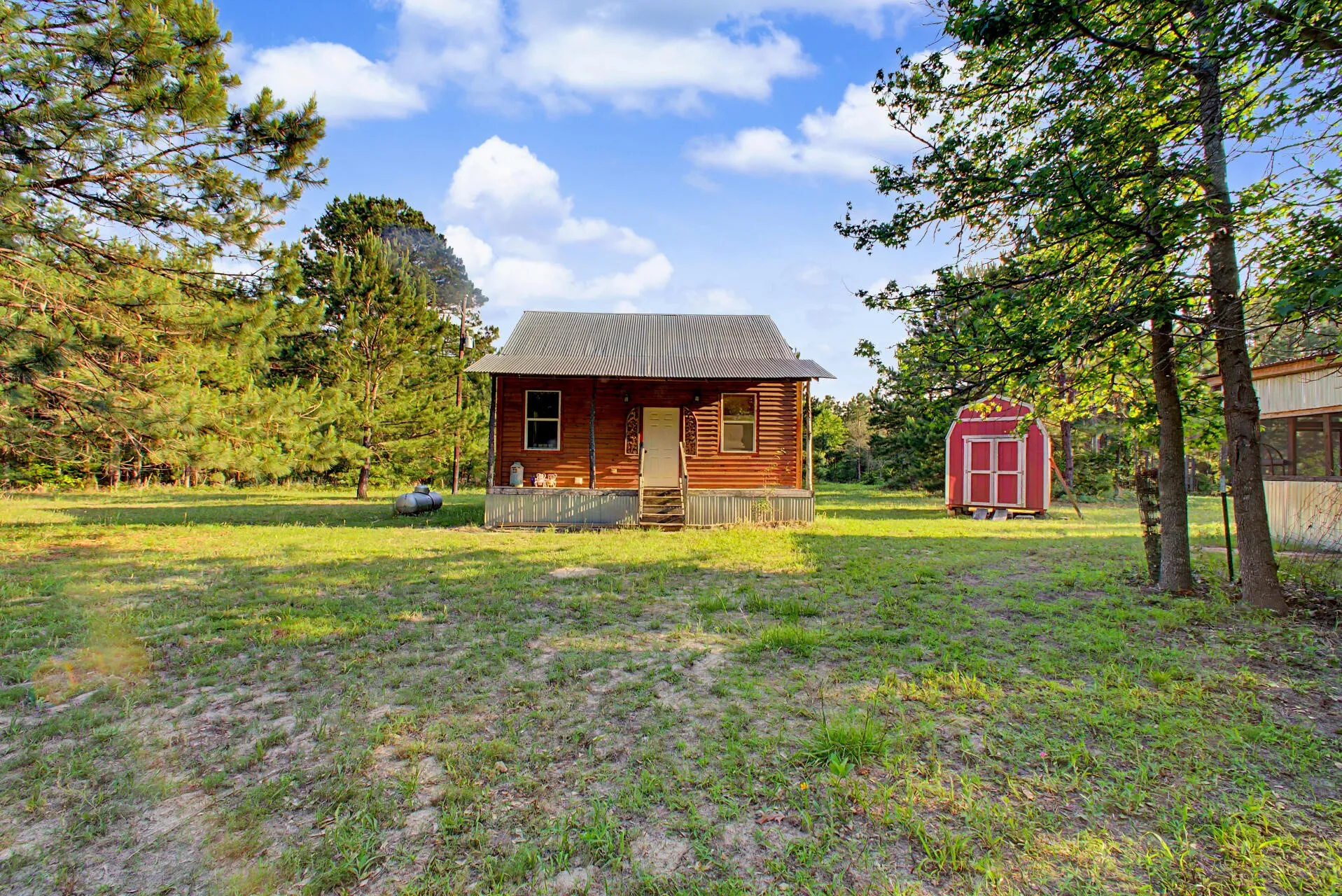 Single Family Residence For Sale in Anderson County , 2874 An County Road 335, Palestine, Texas 75803, 3 Bedroom, 2 Bathroom, Garage spaces, 1,710 Sqft, built in 2021, mls#21284447, Real Estate Agent in Palestine, Homes For Sale in Anderson county, Homes For Sale in Palestine, Realtor in Palestine Texas, Real Estate Brokerage Independent Realty Texas, Luminita Cordes Realtor
