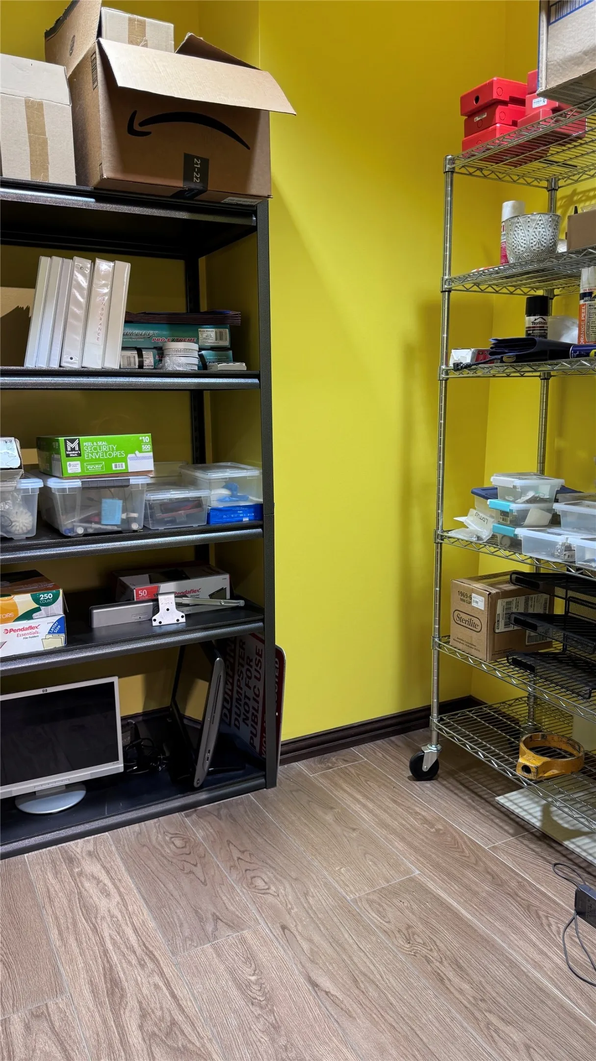 Storage room, can also be used as a private office