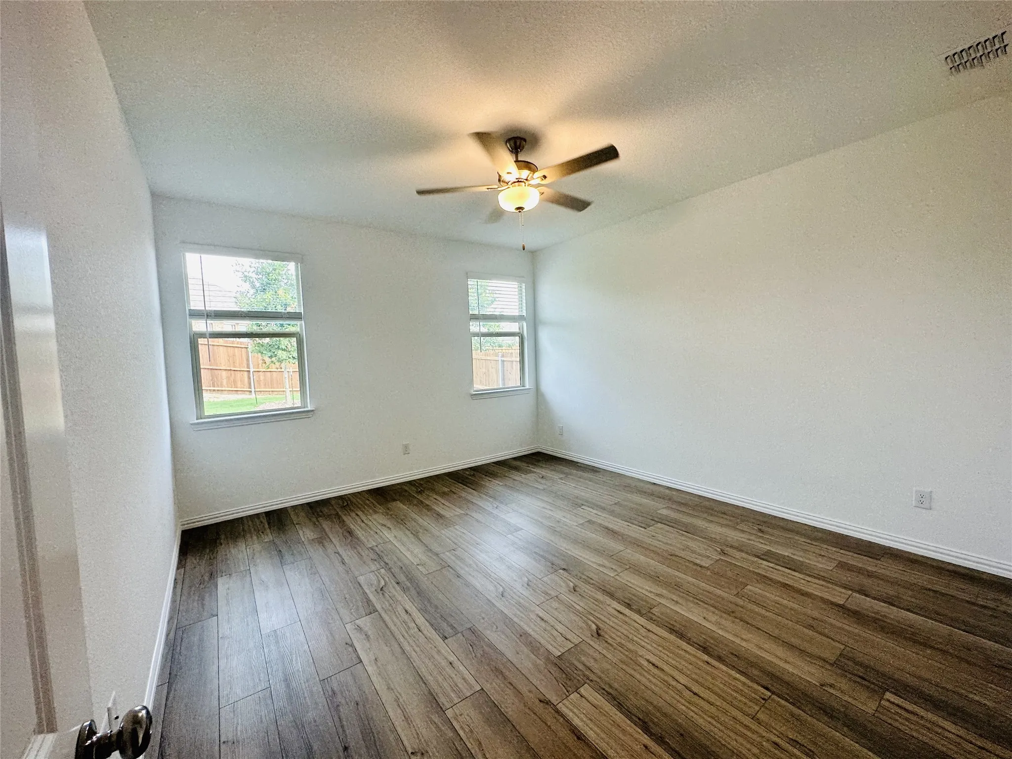 Single Family Residence For Rent in Collin County , 8112 Green Heron Drive, Mc Kinney, Texas 75071, 4 Bedroom, 2 Bathroom, 2 Garage spaces, 1,835 Sqft, built in 2022, mls#21284514, Real Estate Agent in Mc Kinney, Homes For Rent in Collin county, Homes For Rent in Mc Kinney, Realtor in Mc Kinney Texas, Real Estate Brokerage Independent Realty Texas, Luminita Cordes Realtor