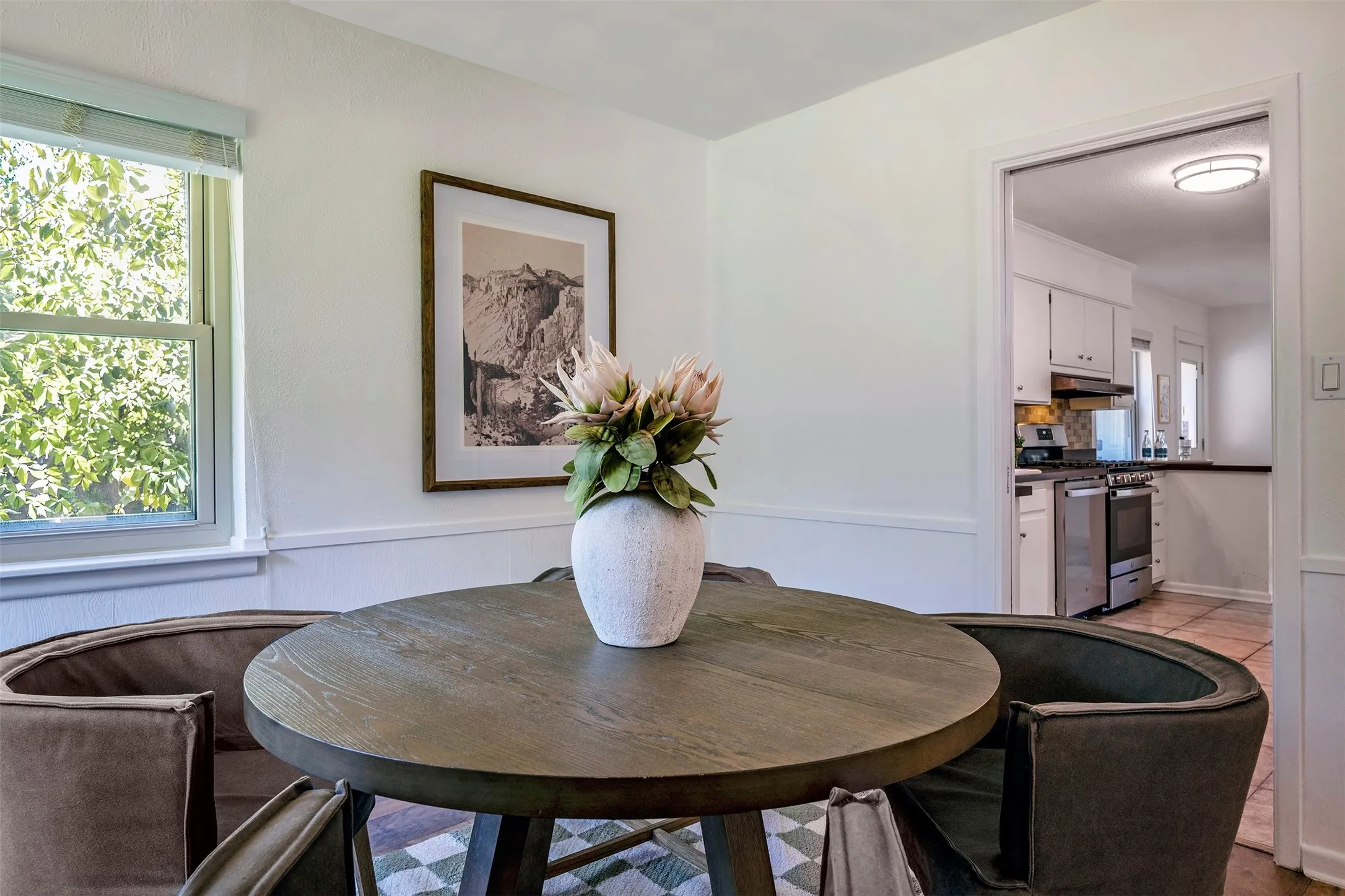 Single Family Residence For Sale in Tarrant County , 4912 Vega Court W, Fort Worth, Texas 76133, 3 Bedroom, 2 Bathroom, 2 Garage spaces, 1,713 Sqft, built in 1954, mls#21283895, Real Estate Agent in Fort Worth, Homes For Sale in Tarrant county, Homes For Sale in Fort Worth, Realtor in Fort Worth Texas, Real Estate Brokerage Independent Realty Texas, Luminita Cordes Realtor