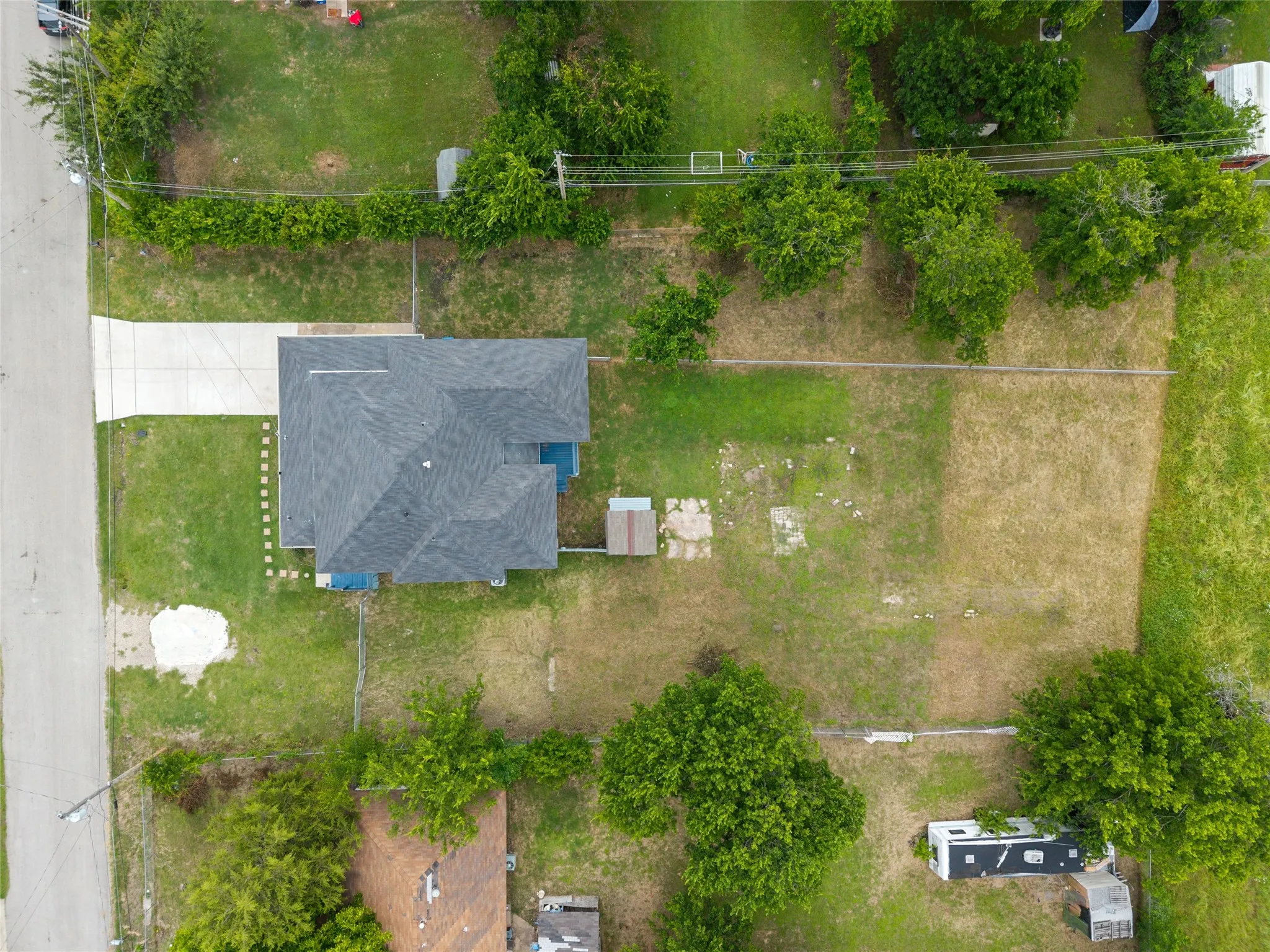Single Family Residence For Sale in Hunt County , 4305 Templeton Street, Greenville, Texas 75401, 3 Bedroom, 2 Bathroom, Garage spaces, 1,696 Sqft, built in 1914, mls#21284430, Real Estate Agent in Greenville, Homes For Sale in Hunt county, Homes For Sale in Greenville, Realtor in Greenville Texas, Real Estate Brokerage Independent Realty Texas, Luminita Cordes Realtor