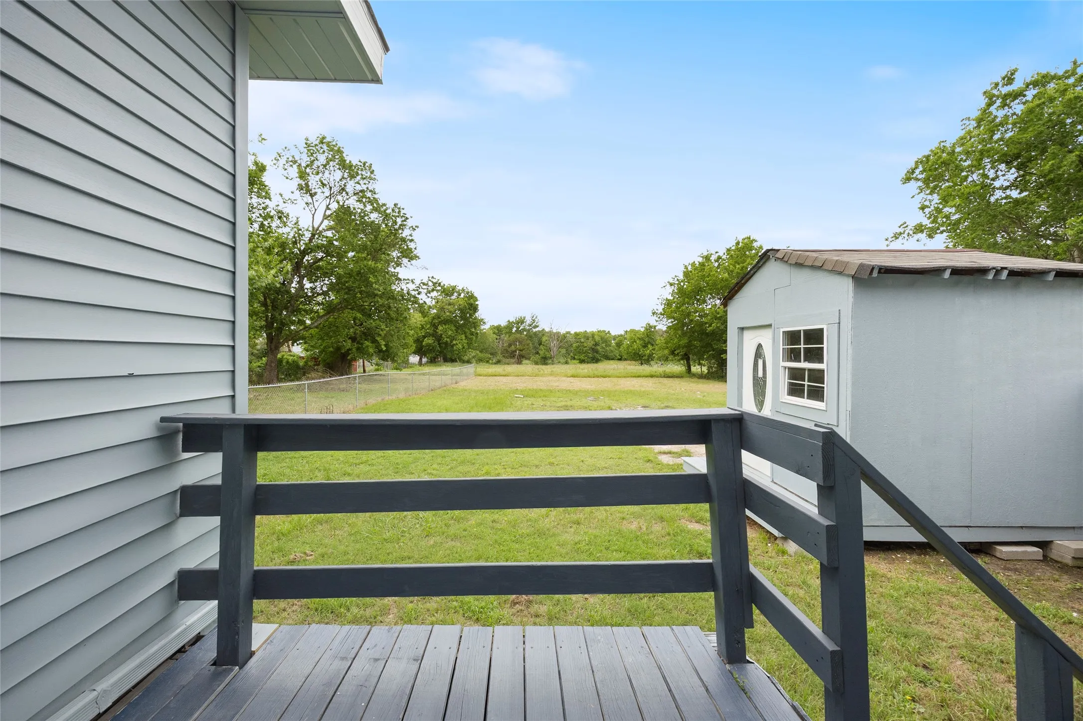 Single Family Residence For Sale in Hunt County , 4305 Templeton Street, Greenville, Texas 75401, 3 Bedroom, 2 Bathroom, Garage spaces, 1,696 Sqft, built in 1914, mls#21284430, Real Estate Agent in Greenville, Homes For Sale in Hunt county, Homes For Sale in Greenville, Realtor in Greenville Texas, Real Estate Brokerage Independent Realty Texas, Luminita Cordes Realtor
