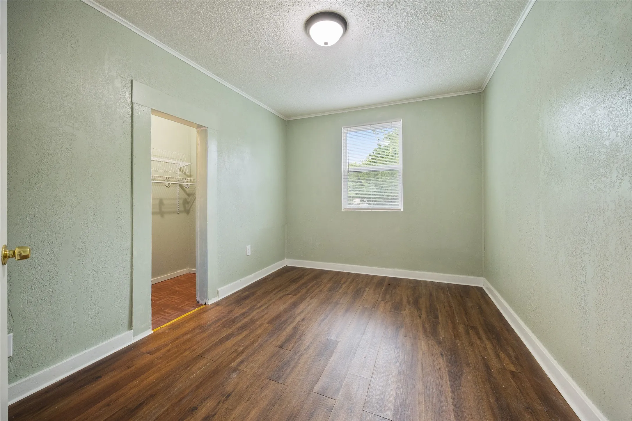 Single Family Residence For Sale in Hunt County , 4305 Templeton Street, Greenville, Texas 75401, 3 Bedroom, 2 Bathroom, Garage spaces, 1,696 Sqft, built in 1914, mls#21284430, Real Estate Agent in Greenville, Homes For Sale in Hunt county, Homes For Sale in Greenville, Realtor in Greenville Texas, Real Estate Brokerage Independent Realty Texas, Luminita Cordes Realtor