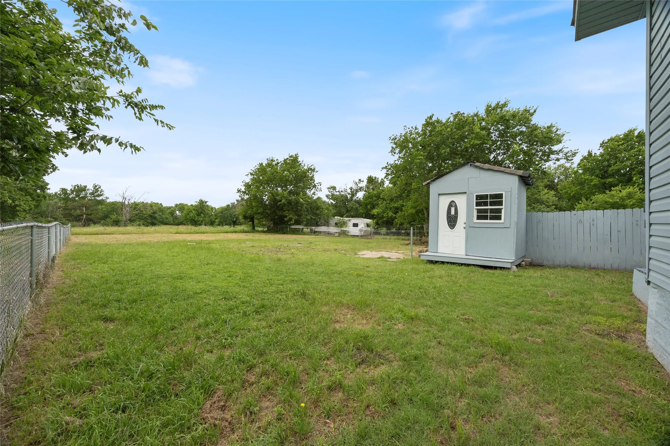 Single Family Residence For Sale in Hunt County , 4305 Templeton Street, Greenville, Texas 75401, 3 Bedroom, 2 Bathroom, Garage spaces, 1,696 Sqft, built in 1914, mls#21284430, Real Estate Agent in Greenville, Homes For Sale in Hunt county, Homes For Sale in Greenville, Realtor in Greenville Texas, Real Estate Brokerage Independent Realty Texas, Luminita Cordes Realtor