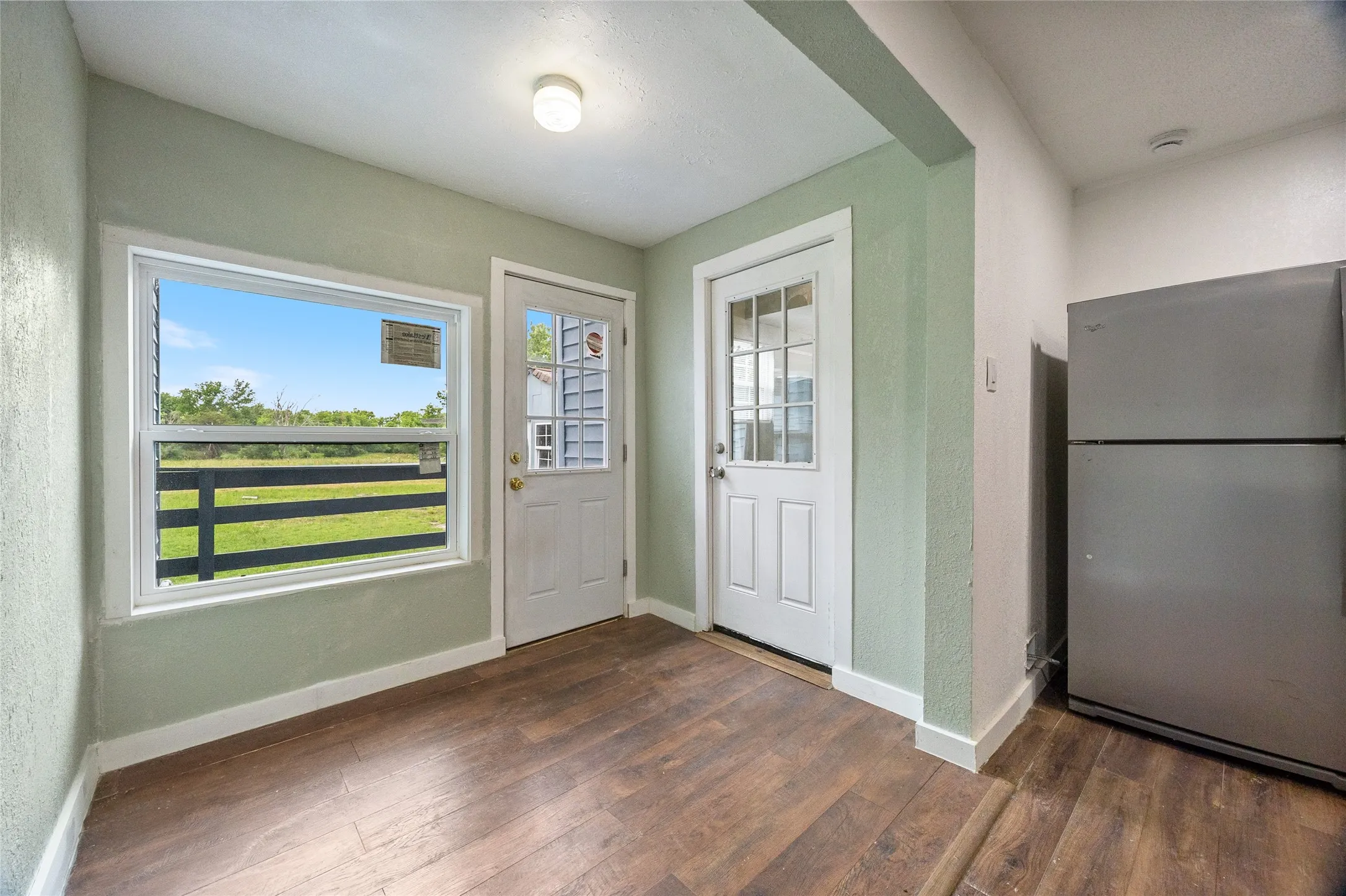 Single Family Residence For Sale in Hunt County , 4305 Templeton Street, Greenville, Texas 75401, 3 Bedroom, 2 Bathroom, Garage spaces, 1,696 Sqft, built in 1914, mls#21284430, Real Estate Agent in Greenville, Homes For Sale in Hunt county, Homes For Sale in Greenville, Realtor in Greenville Texas, Real Estate Brokerage Independent Realty Texas, Luminita Cordes Realtor