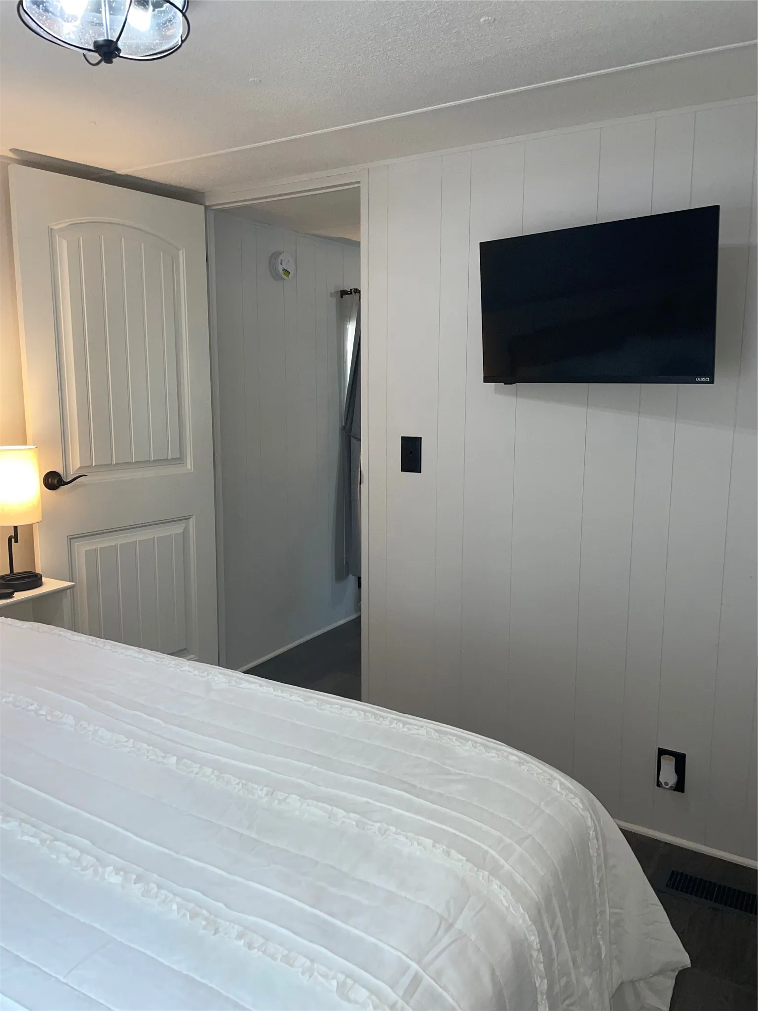 Mobile Home For Sale in Hood County , 7418 Paluxy Highway, Tolar, Texas 76476, 2 Bedrooms, 1 Bathroom, Garage spaces, 600 Sqft, built in 1980, Price $350,000, mls#21284557, Real Estate Agent in Tolar, Homes For Sale in Hood county, Homes For Sale in Tolar, Realtor in Tolar Texas, Real Estate Brokerage Independent Realty Texas, Luminita Cordes Realtor