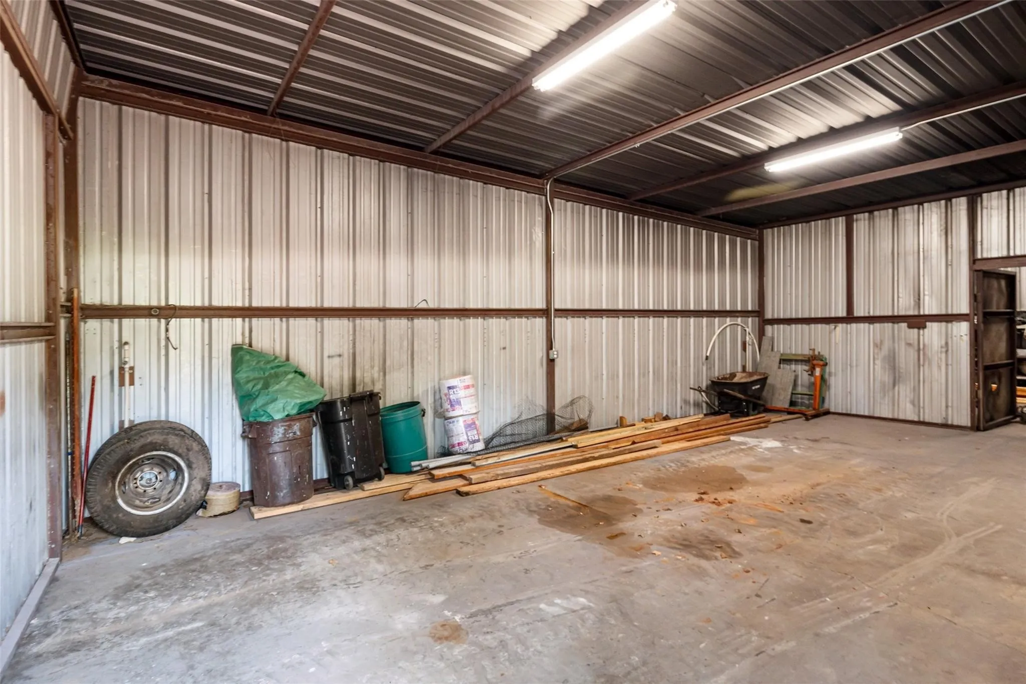 Mobile Home For Sale in Hood County , 7418 Paluxy Highway, Tolar, Texas 76476, 2 Bedrooms, 1 Bathroom, Garage spaces, 600 Sqft, built in 1980, Price $350,000, mls#21284557, Real Estate Agent in Tolar, Homes For Sale in Hood county, Homes For Sale in Tolar, Realtor in Tolar Texas, Real Estate Brokerage Independent Realty Texas, Luminita Cordes Realtor