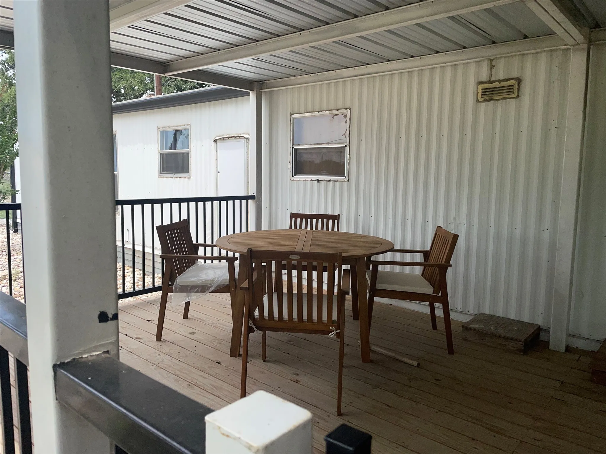 Mobile Home For Sale in Hood County , 7418 Paluxy Highway, Tolar, Texas 76476, 2 Bedrooms, 1 Bathroom, Garage spaces, 600 Sqft, built in 1980, Price $350,000, mls#21284557, Real Estate Agent in Tolar, Homes For Sale in Hood county, Homes For Sale in Tolar, Realtor in Tolar Texas, Real Estate Brokerage Independent Realty Texas, Luminita Cordes Realtor