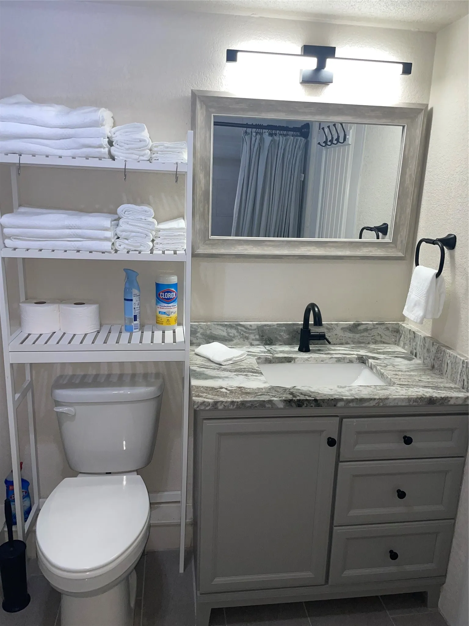 Mobile Home For Sale in Hood County , 7418 Paluxy Highway, Tolar, Texas 76476, 2 Bedrooms, 1 Bathroom, Garage spaces, 600 Sqft, built in 1980, Price $350,000, mls#21284557, Real Estate Agent in Tolar, Homes For Sale in Hood county, Homes For Sale in Tolar, Realtor in Tolar Texas, Real Estate Brokerage Independent Realty Texas, Luminita Cordes Realtor