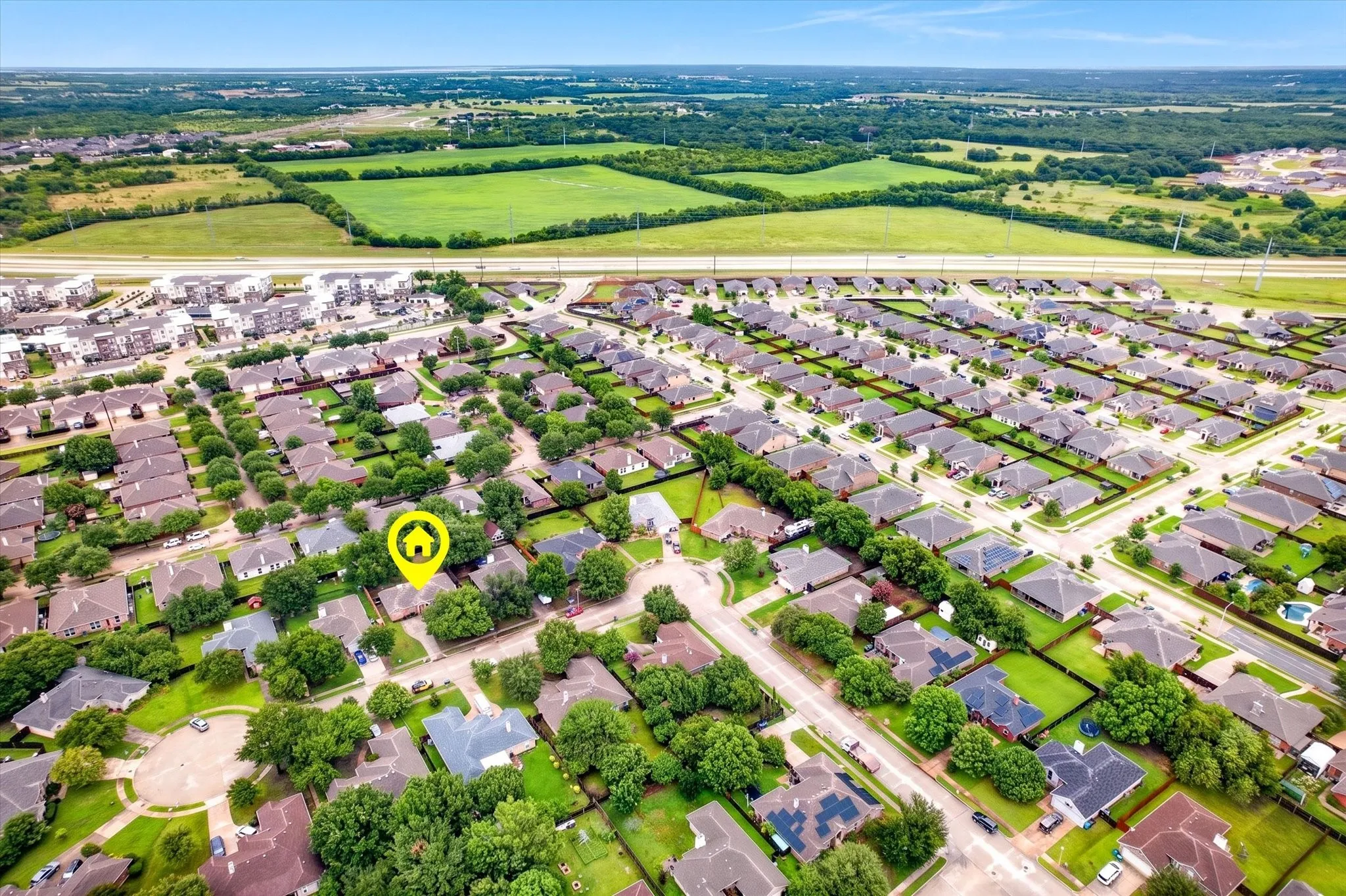 Ideal location in Denton just minutes from Loop 288 and all Denton has to offer