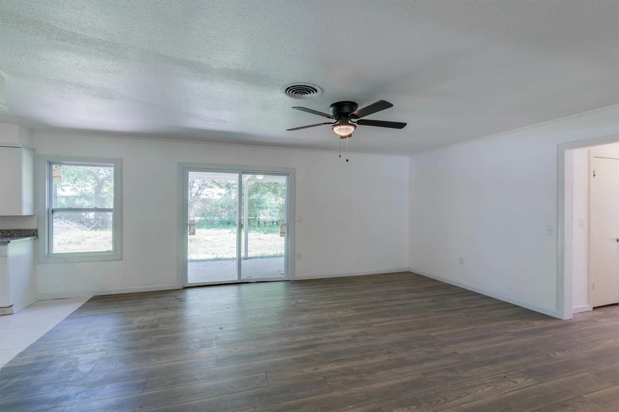 Single Family Residence For Sale in Tarrant County , 4208 Ashmore Drive, North Richland Hills, Texas 76180, 3 Bedroom, 2 Bathroom, 2 Garage spaces, 1,664 Sqft, built in 1958, Price $279,900, mls#21283325, Real Estate Agent in North Richland Hills, Homes For Sale in Tarrant county, Homes For Sale in North Richland Hills, Realtor in North Richland Hills Texas, Real Estate Brokerage Independent Realty Texas, Luminita Cordes Realtor