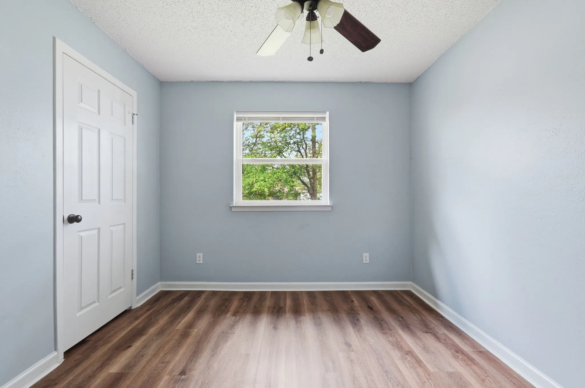 Single Family Residence For Sale in Tarrant County , 6246 Guilford Street, Forest Hill, Texas 76119, 4 Bedroom, 2 Bathroom, 2 Garage spaces, 1,377 Sqft, built in 1971, Price $224,999, mls#21189894, Real Estate Agent in Forest Hill, Homes For Sale in Tarrant county, Homes For Sale in Forest Hill, Realtor in Forest Hill Texas, Real Estate Brokerage Independent Realty Texas, Luminita Cordes Realtor