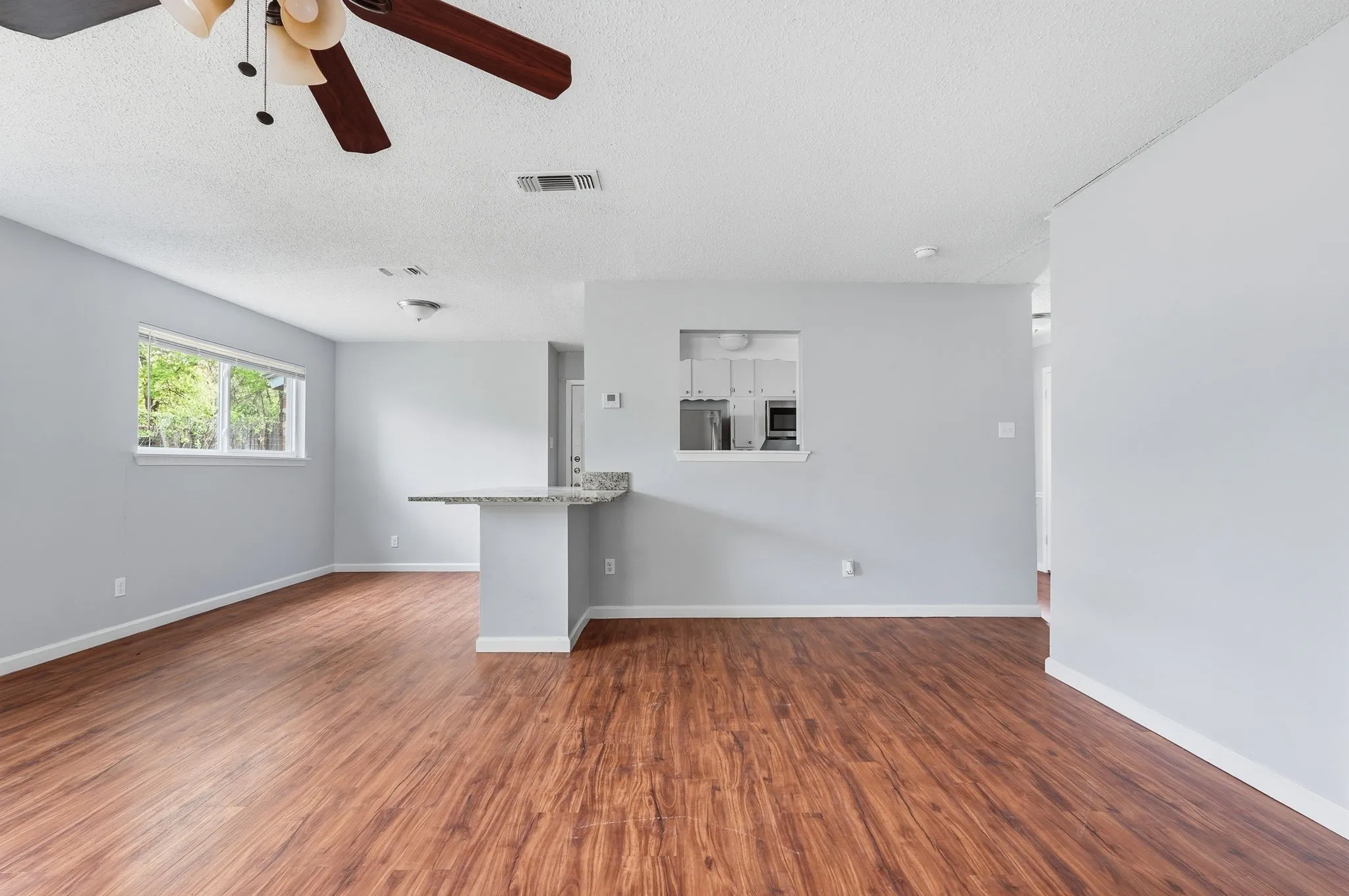 Single Family Residence For Sale in Tarrant County , 6246 Guilford Street, Forest Hill, Texas 76119, 4 Bedroom, 2 Bathroom, 2 Garage spaces, 1,377 Sqft, built in 1971, Price $224,999, mls#21189894, Real Estate Agent in Forest Hill, Homes For Sale in Tarrant county, Homes For Sale in Forest Hill, Realtor in Forest Hill Texas, Real Estate Brokerage Independent Realty Texas, Luminita Cordes Realtor