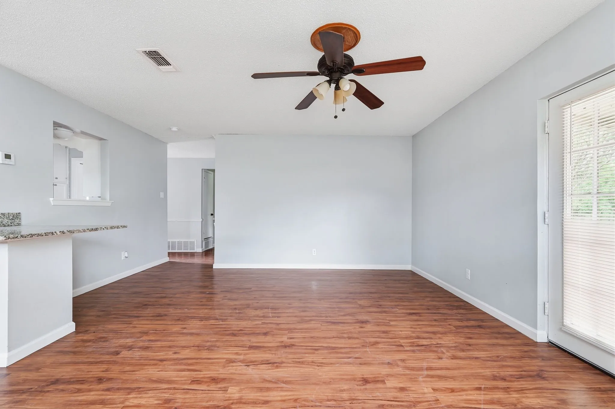 Single Family Residence For Sale in Tarrant County , 6246 Guilford Street, Forest Hill, Texas 76119, 4 Bedroom, 2 Bathroom, 2 Garage spaces, 1,377 Sqft, built in 1971, Price $224,999, mls#21189894, Real Estate Agent in Forest Hill, Homes For Sale in Tarrant county, Homes For Sale in Forest Hill, Realtor in Forest Hill Texas, Real Estate Brokerage Independent Realty Texas, Luminita Cordes Realtor
