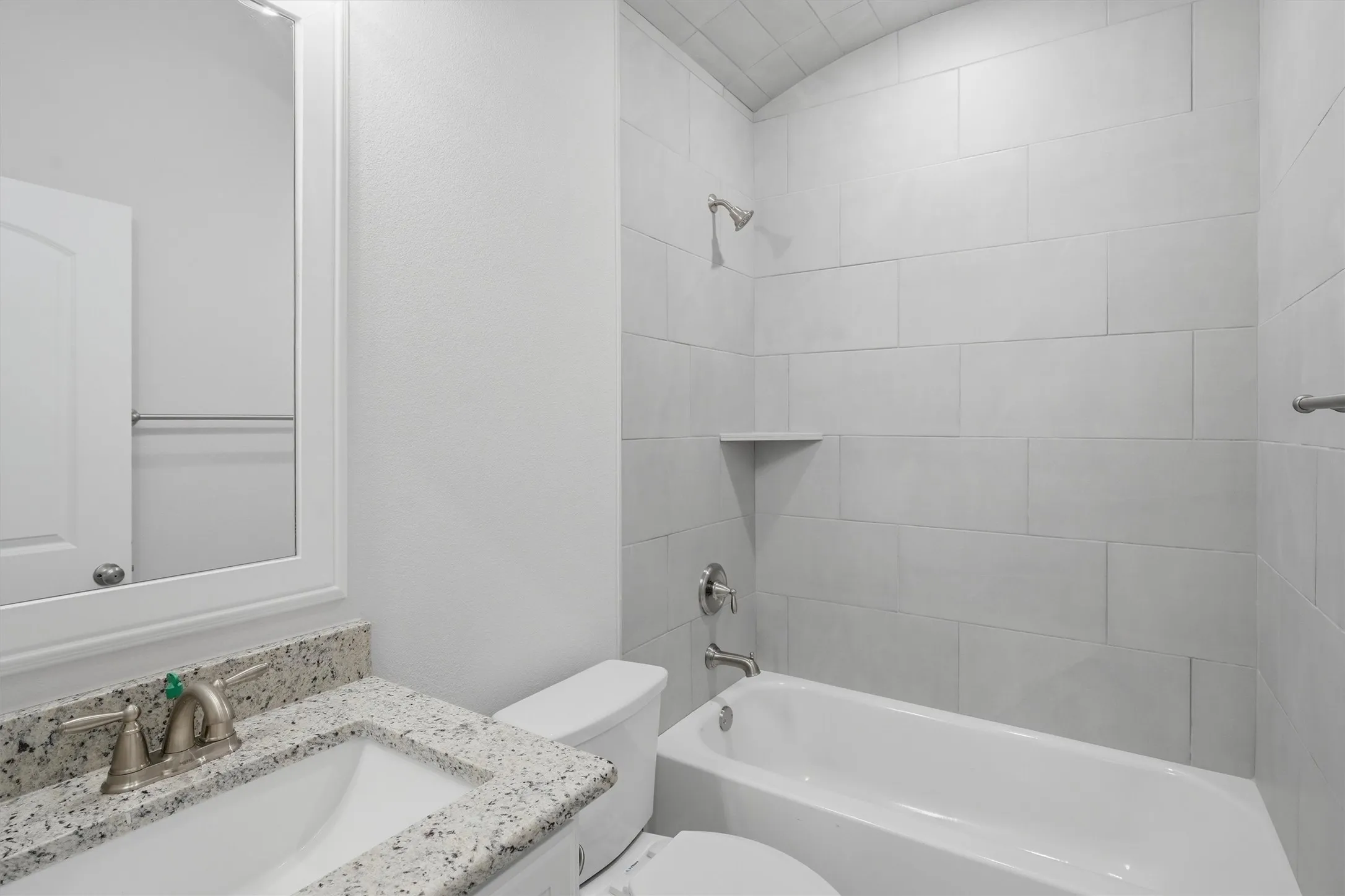 Single Family Residence For Sale in Hood County , 1354 Oleander Drive, Tolar, Texas 76476, 4 Bedroom, 2 Bathroom, 2 Garage spaces, 1,871 Sqft, built in 2026, mls#21283531, Real Estate Agent in Tolar, Homes For Sale in Hood county, Homes For Sale in Tolar, Realtor in Tolar Texas, Real Estate Brokerage Independent Realty Texas, Luminita Cordes Realtor