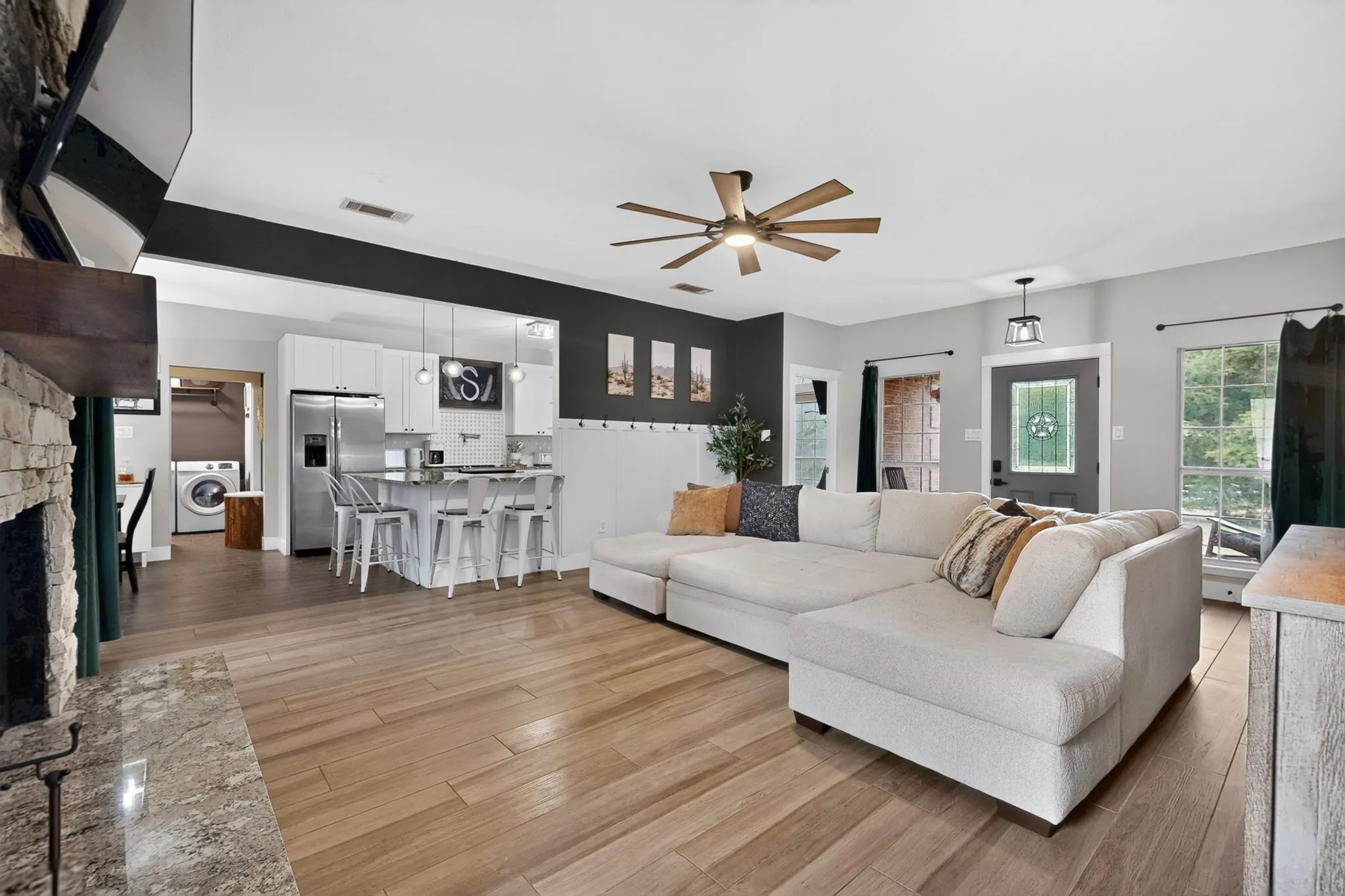 Single Family Residence For Sale in Kaufman County , 1362 Eubanks Road, Seagoville, Texas 75159, 3 Bedroom, 2 Bathroom, 2 Garage spaces, 1,944 Sqft, built in 1996, mls#21284588, Real Estate Agent in Seagoville, Homes For Sale in Kaufman county, Homes For Sale in Seagoville, Realtor in Seagoville Texas, Real Estate Brokerage Independent Realty Texas, Luminita Cordes Realtor