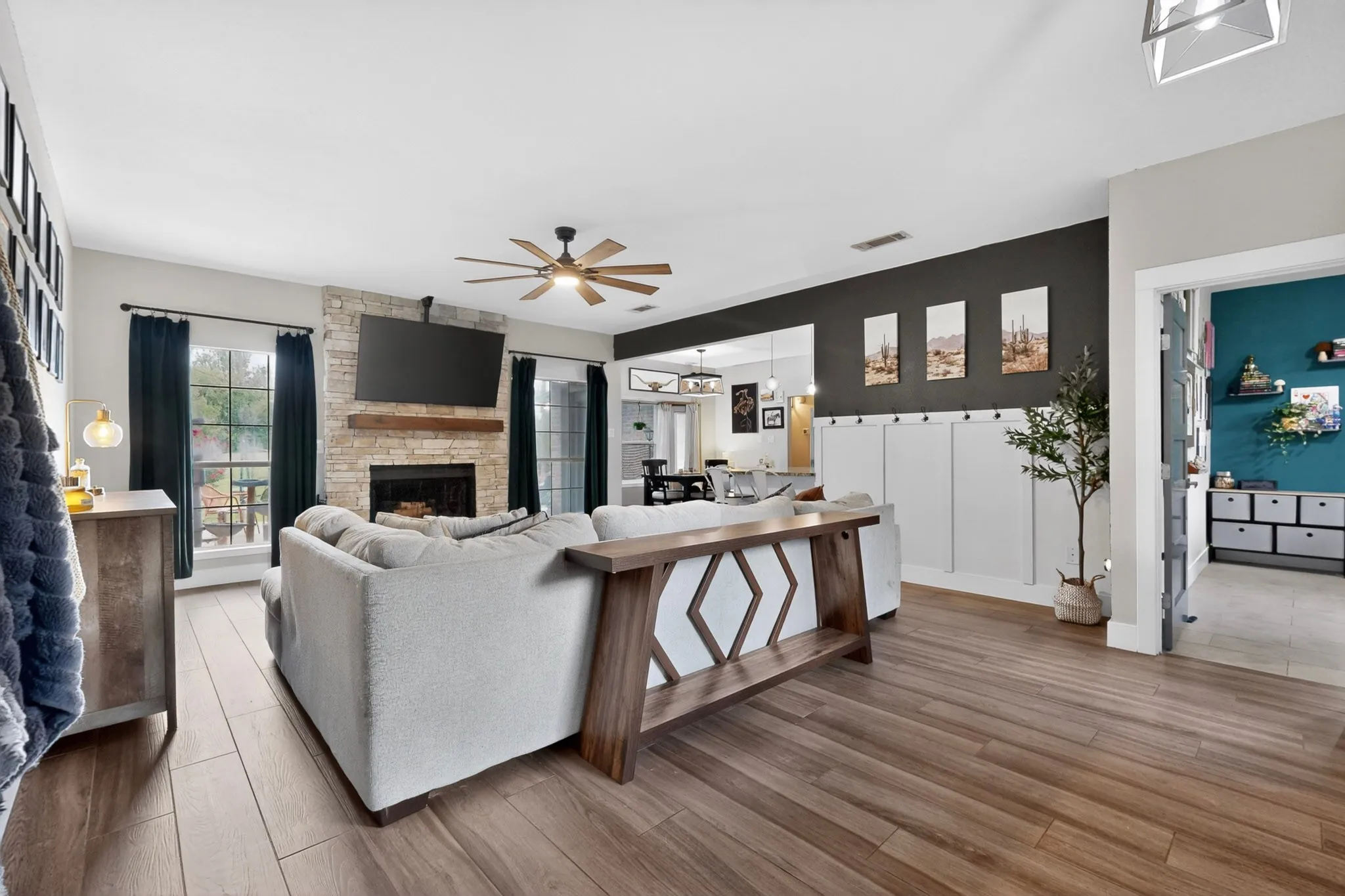 Single Family Residence For Sale in Kaufman County , 1362 Eubanks Road, Seagoville, Texas 75159, 3 Bedroom, 2 Bathroom, 2 Garage spaces, 1,944 Sqft, built in 1996, mls#21284588, Real Estate Agent in Seagoville, Homes For Sale in Kaufman county, Homes For Sale in Seagoville, Realtor in Seagoville Texas, Real Estate Brokerage Independent Realty Texas, Luminita Cordes Realtor