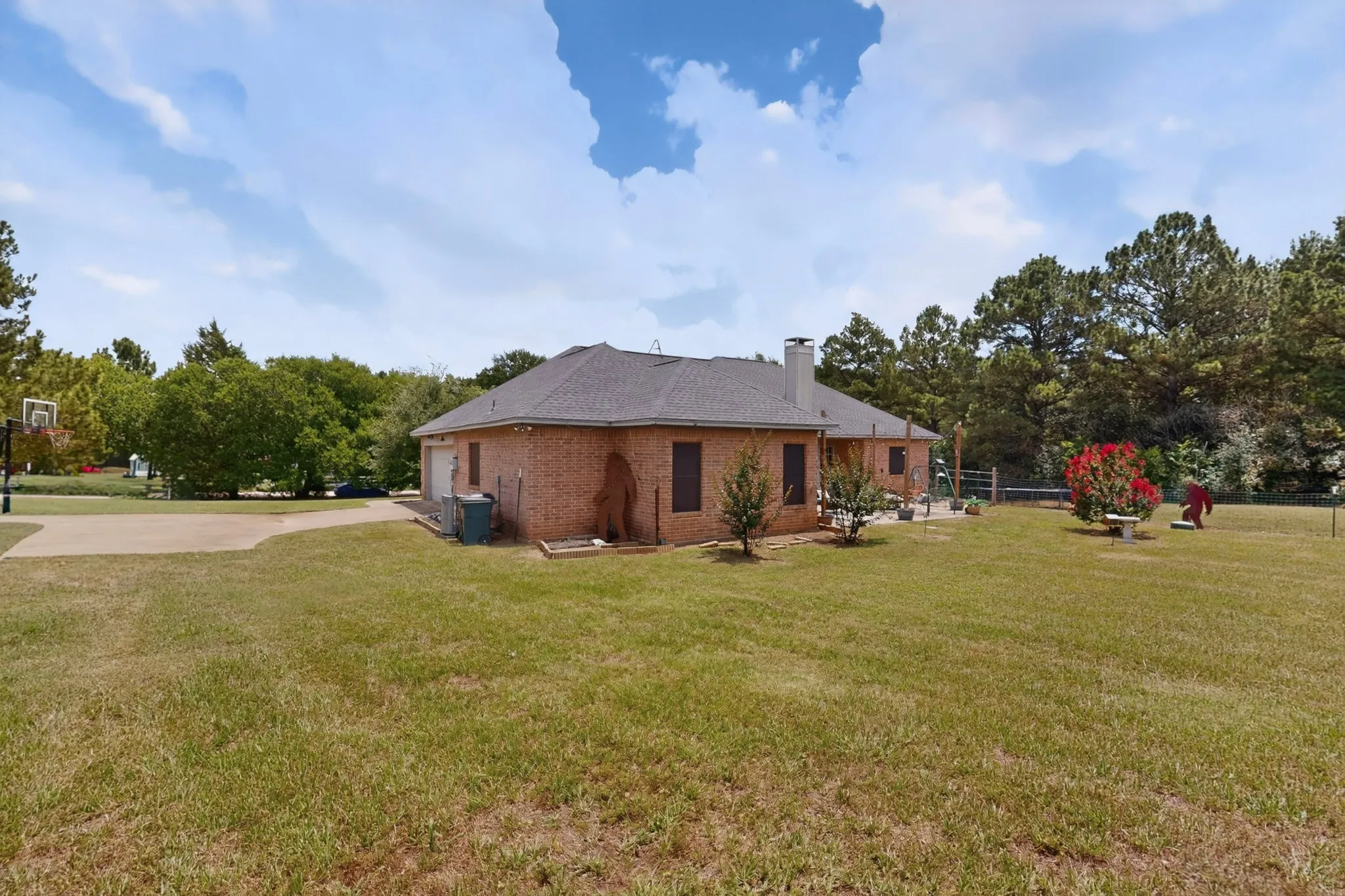 Single Family Residence For Sale in Kaufman County , 1362 Eubanks Road, Seagoville, Texas 75159, 3 Bedroom, 2 Bathroom, 2 Garage spaces, 1,944 Sqft, built in 1996, mls#21284588, Real Estate Agent in Seagoville, Homes For Sale in Kaufman county, Homes For Sale in Seagoville, Realtor in Seagoville Texas, Real Estate Brokerage Independent Realty Texas, Luminita Cordes Realtor