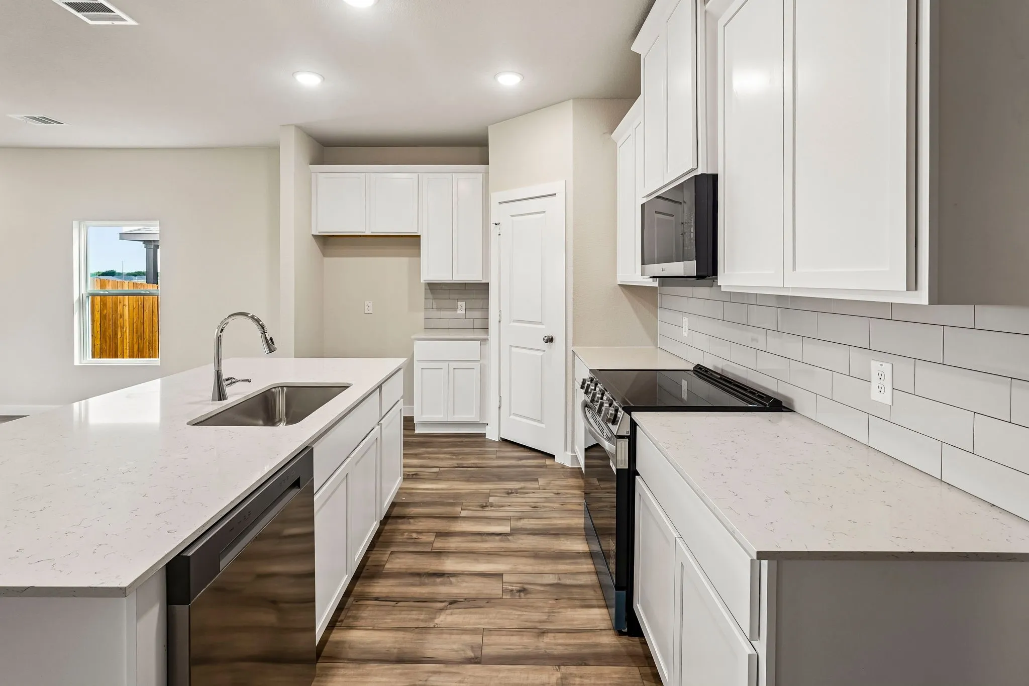 Single Family Residence For Sale in Parker County , 356 Declan Street, Springtown, Texas 76082, 4 Bedroom, 3 Bathroom, 2 Garage spaces, 2,013 Sqft, built in 2026, mls#21284595, Real Estate Agent in Springtown, Homes For Sale in Parker county, Homes For Sale in Springtown, Realtor in Springtown Texas, Real Estate Brokerage Independent Realty Texas, Luminita Cordes Realtor