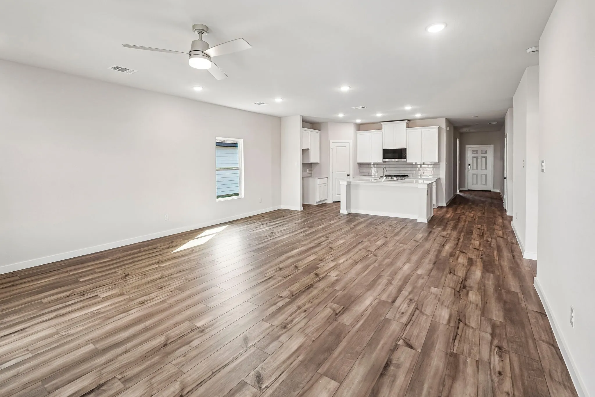 Single Family Residence For Sale in Parker County , 356 Declan Street, Springtown, Texas 76082, 4 Bedroom, 3 Bathroom, 2 Garage spaces, 2,013 Sqft, built in 2026, mls#21284595, Real Estate Agent in Springtown, Homes For Sale in Parker county, Homes For Sale in Springtown, Realtor in Springtown Texas, Real Estate Brokerage Independent Realty Texas, Luminita Cordes Realtor