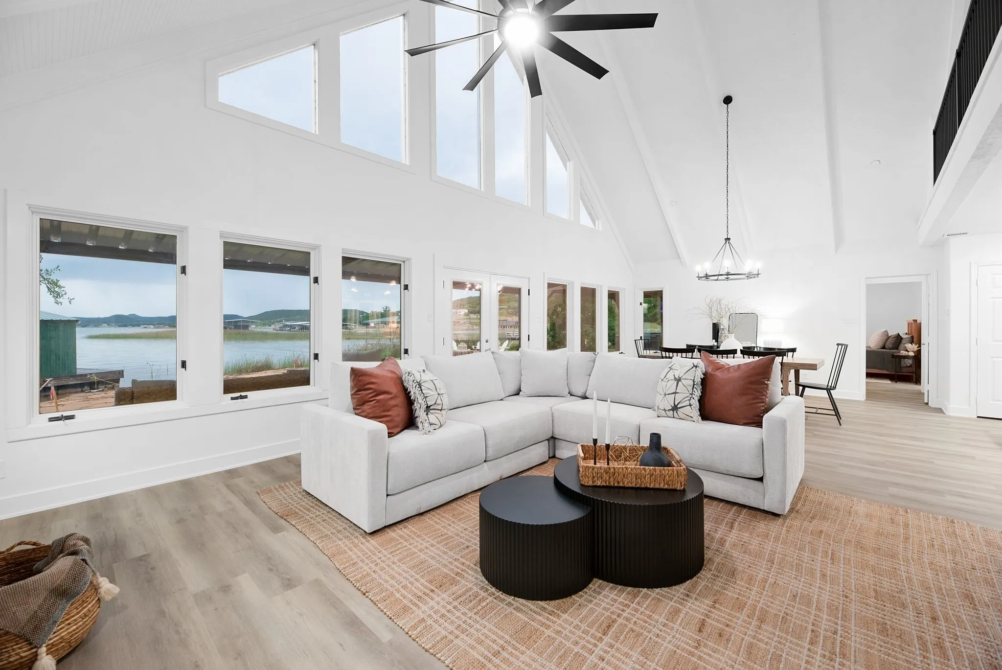 Single Family Residence For Sale in Palo Pinto County , 1907 Buck Run, Possum Kingdom Lake, Texas 76449, 4 Bedroom, 5 Bathroom, Garage spaces, 2,920 Sqft, built in 2005, mls#21283911, Real Estate Agent in Possum Kingdom Lake, Homes For Sale in Palo Pinto county, Homes For Sale in Possum Kingdom Lake, Realtor in Possum Kingdom Lake Texas, Real Estate Brokerage Independent Realty Texas, Luminita Cordes Realtor