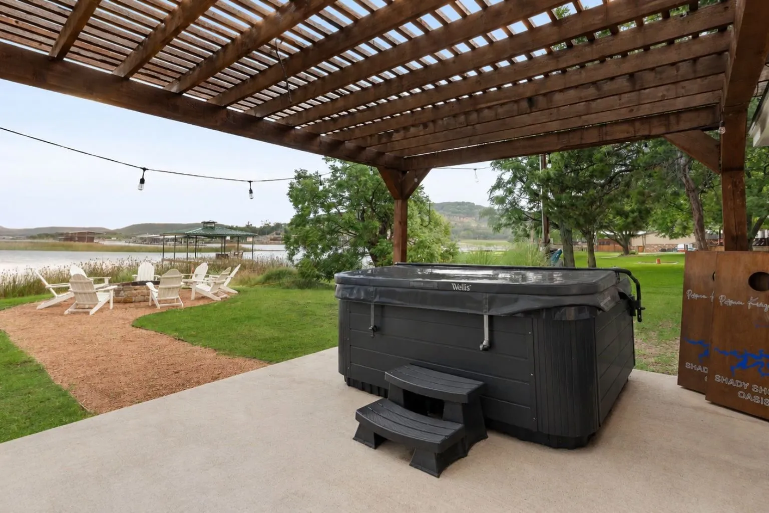 Single Family Residence For Sale in Palo Pinto County , 1907 Buck Run, Possum Kingdom Lake, Texas 76449, 4 Bedroom, 5 Bathroom, Garage spaces, 2,920 Sqft, built in 2005, mls#21283911, Real Estate Agent in Possum Kingdom Lake, Homes For Sale in Palo Pinto county, Homes For Sale in Possum Kingdom Lake, Realtor in Possum Kingdom Lake Texas, Real Estate Brokerage Independent Realty Texas, Luminita Cordes Realtor