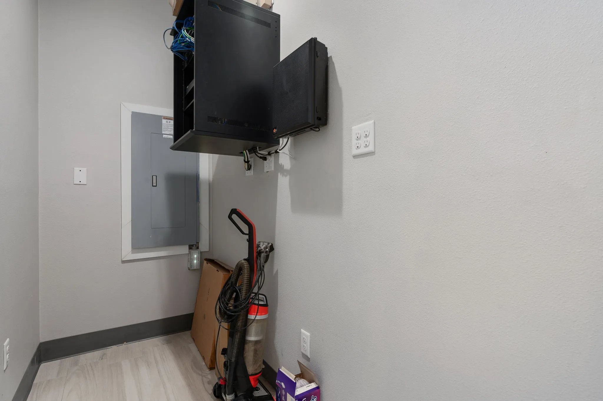 Office For Sale in Dallas County , 8212 Liberty Grove Road 100 & 200, Rowlett, Texas 75089, 0, 0, Garage spaces, 0 Sqft, built in 2019, mls#21284565, Real Estate Agent in Rowlett, Homes For Sale in Dallas county, Homes For Sale in Rowlett, Realtor in Rowlett Texas, Real Estate Brokerage Independent Realty Texas, Luminita Cordes Realtor