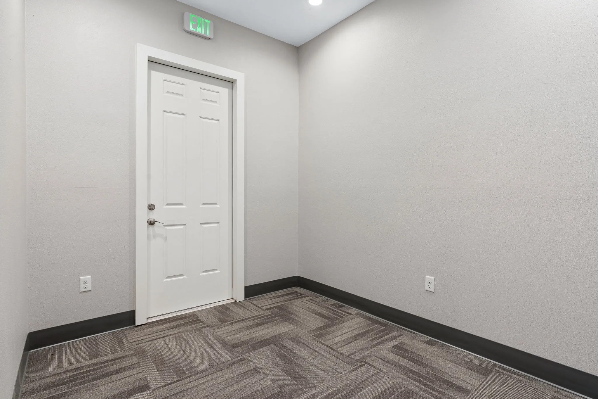 Office For Sale in Dallas County , 8212 Liberty Grove Road 100 & 200, Rowlett, Texas 75089, 0, 0, Garage spaces, 0 Sqft, built in 2019, mls#21284565, Real Estate Agent in Rowlett, Homes For Sale in Dallas county, Homes For Sale in Rowlett, Realtor in Rowlett Texas, Real Estate Brokerage Independent Realty Texas, Luminita Cordes Realtor